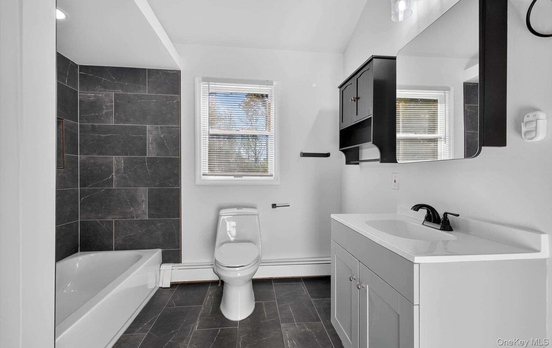 14 Muncey Road, Bay Shore, NY 11706