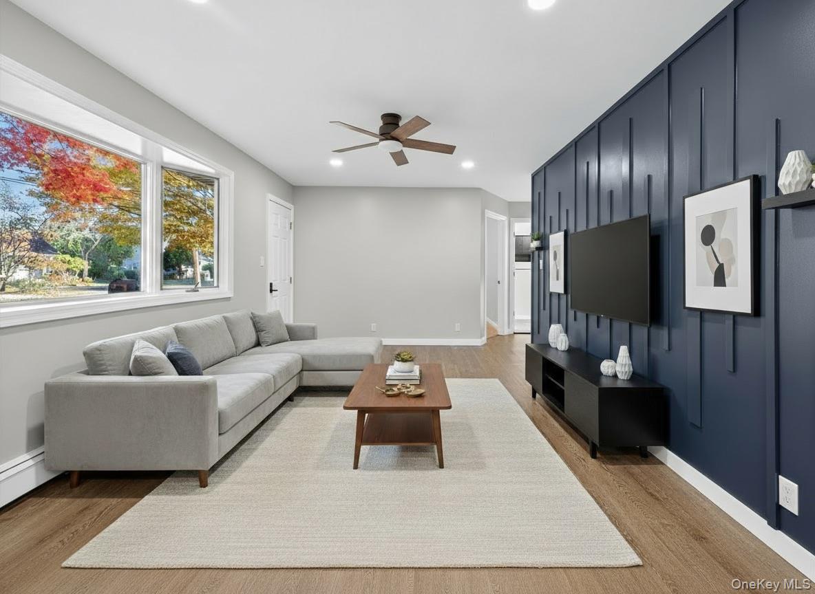 14 Muncey Road, Bay Shore, NY 11706