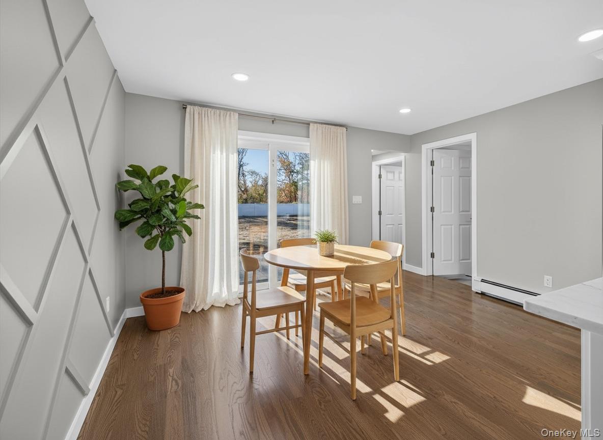 14 Muncey Road, Bay Shore, NY 11706