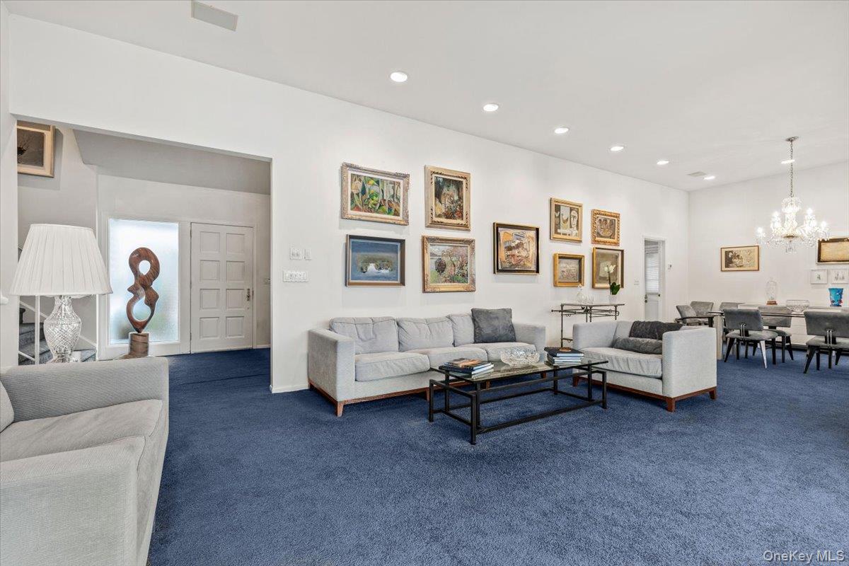 34 Lakeshore Drive, Eastchester, NY 10709