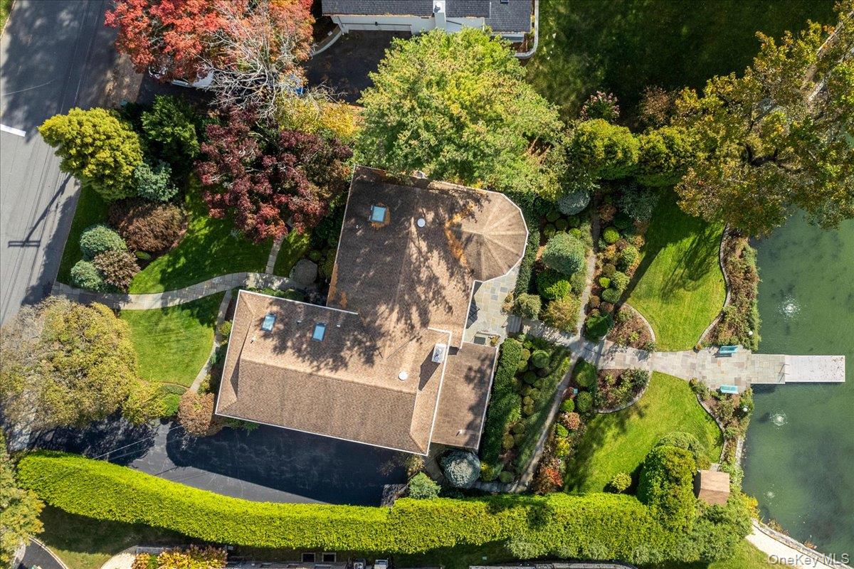 34 Lakeshore Drive, Eastchester, NY 10709