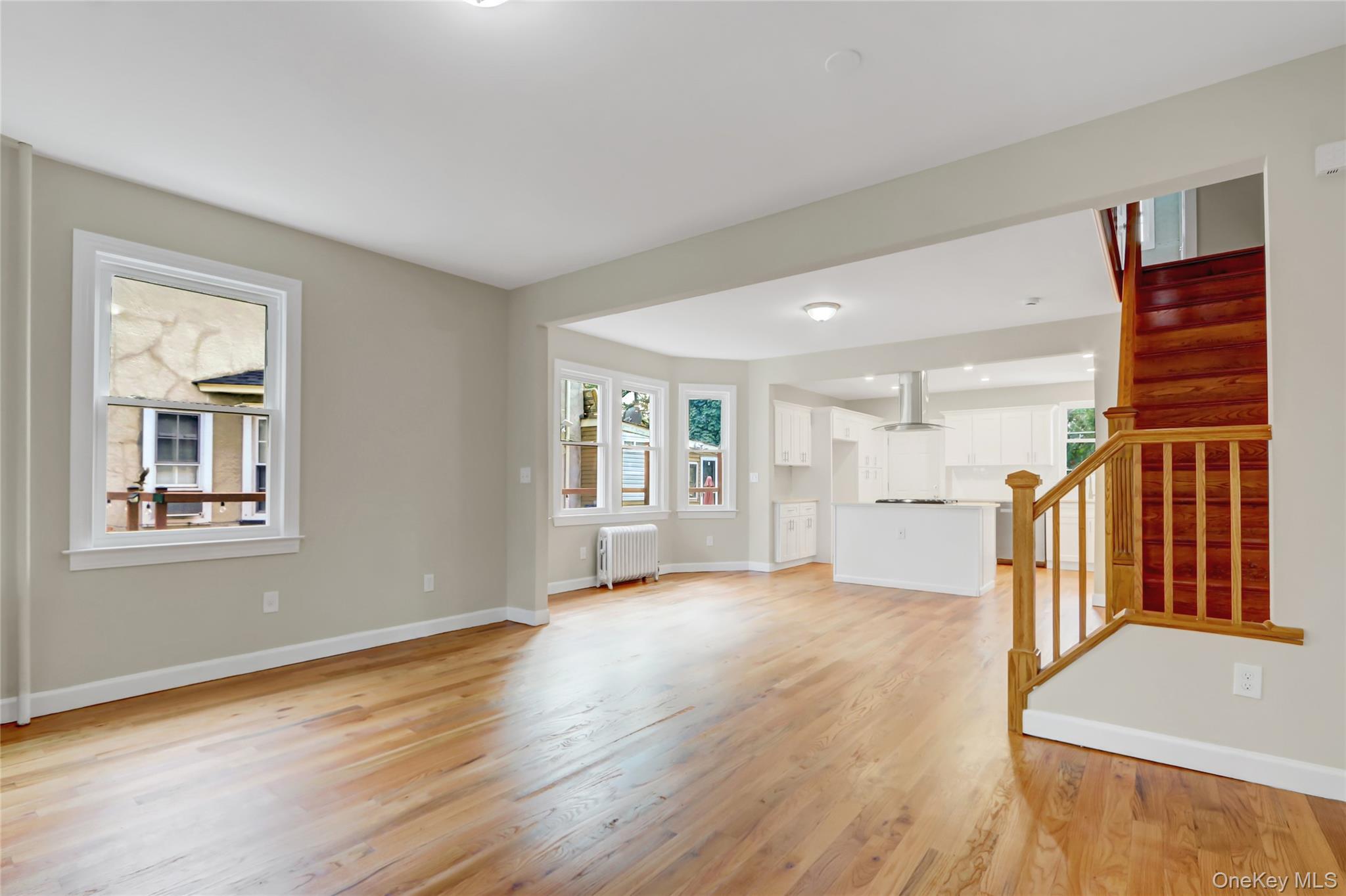 16 Howard Court, Staten Island, NY 10310