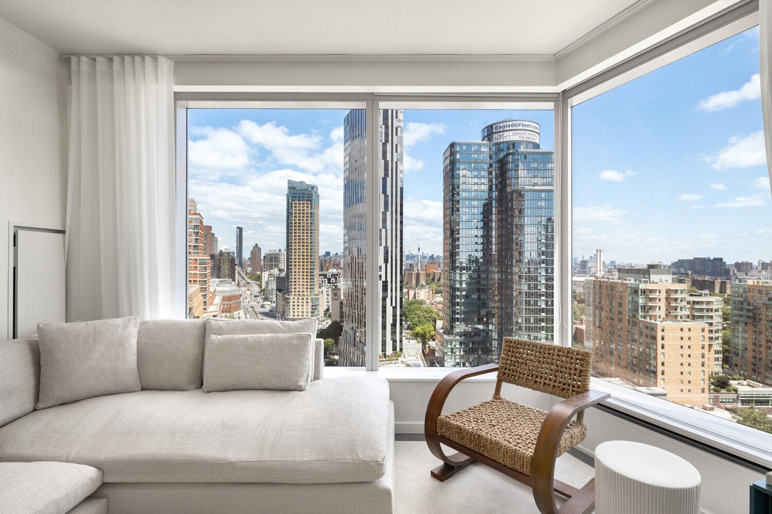 1 CITY Point # 18E, Brooklyn, NY 11201