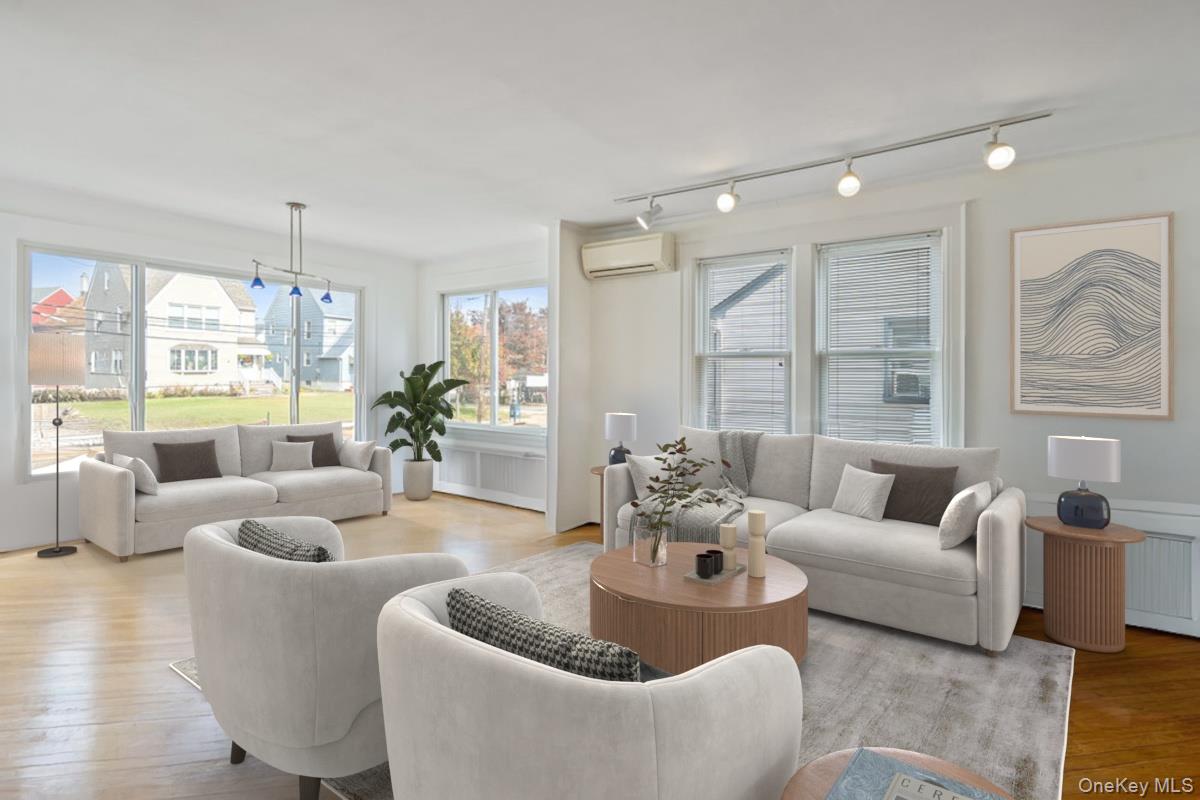 80 Munro Boulevard, Valley Stream, NY 11581