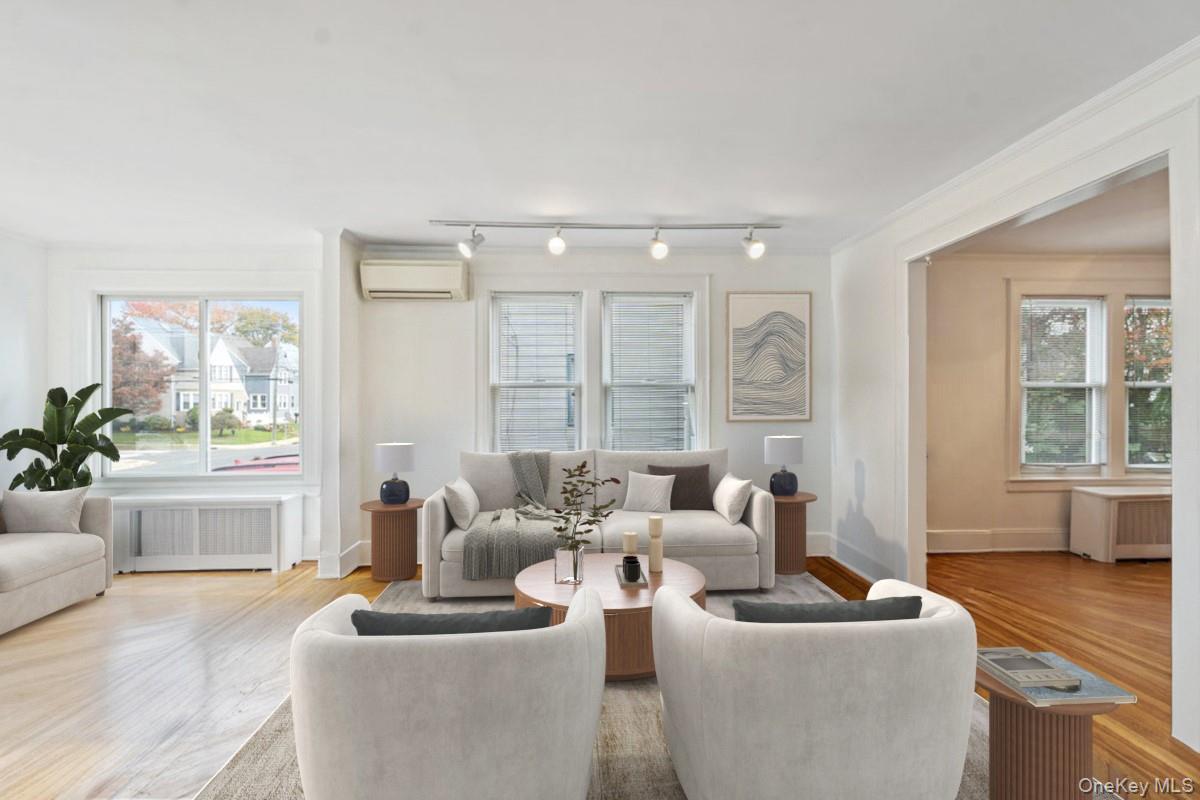 80 Munro Boulevard, Valley Stream, NY 11581