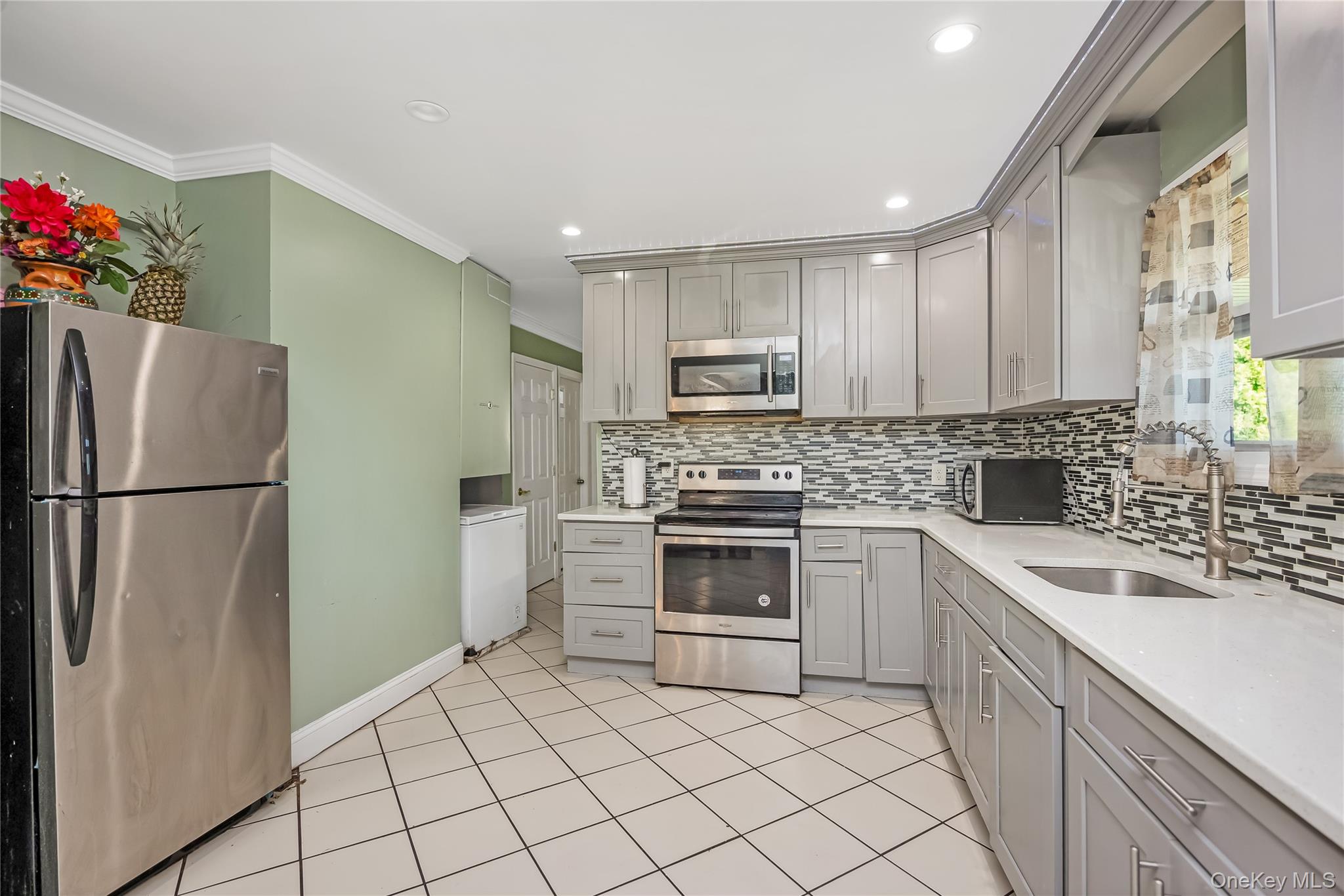 58 Albatross Road, Levittown, NY 11756