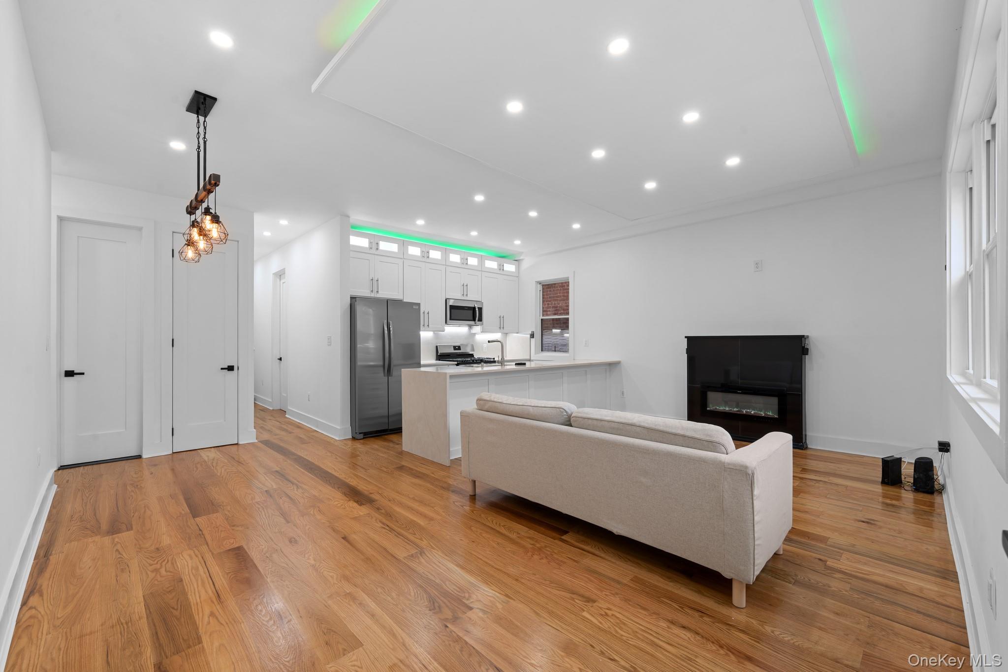 110 Walnut Street, Forest Hills, NY 11375