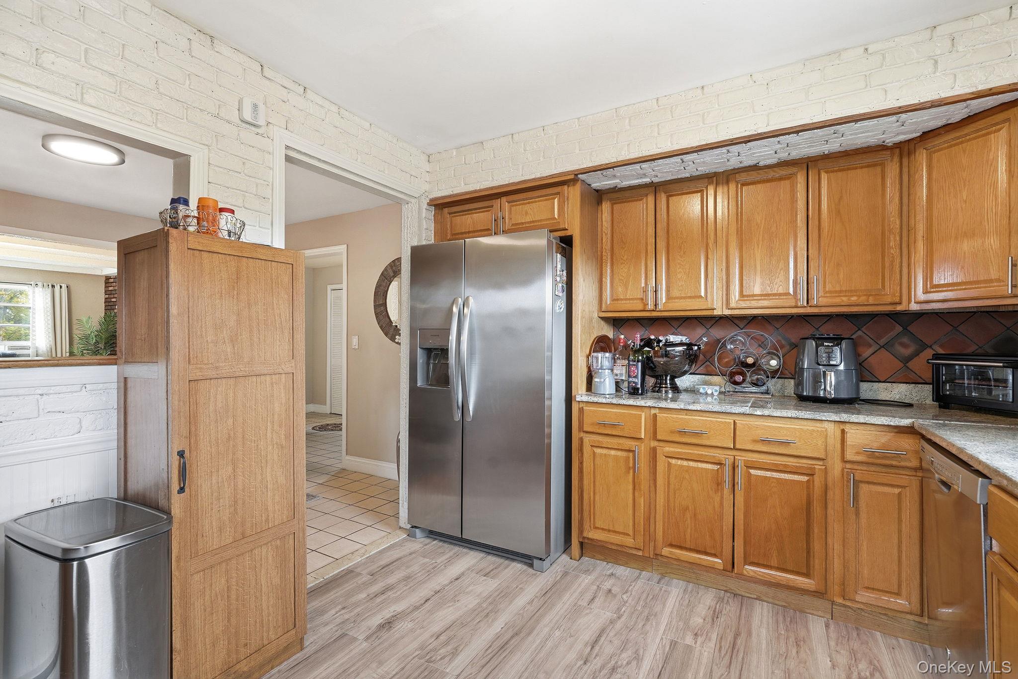 8 Elicar Terrace, Yonkers, NY 10701