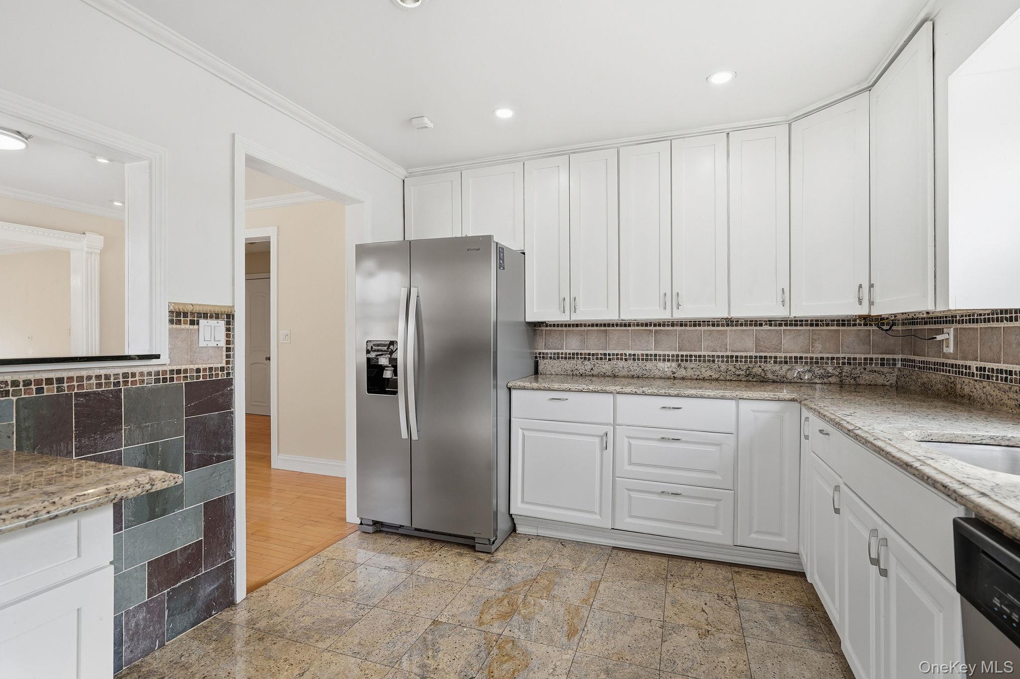 8 Elicar Terrace, Yonkers, NY 10701