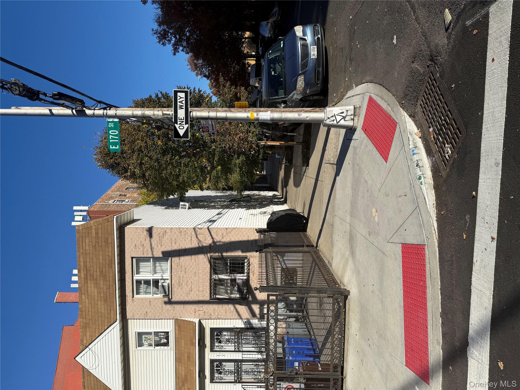 815 E 170th Street, Bronx, NY 10459