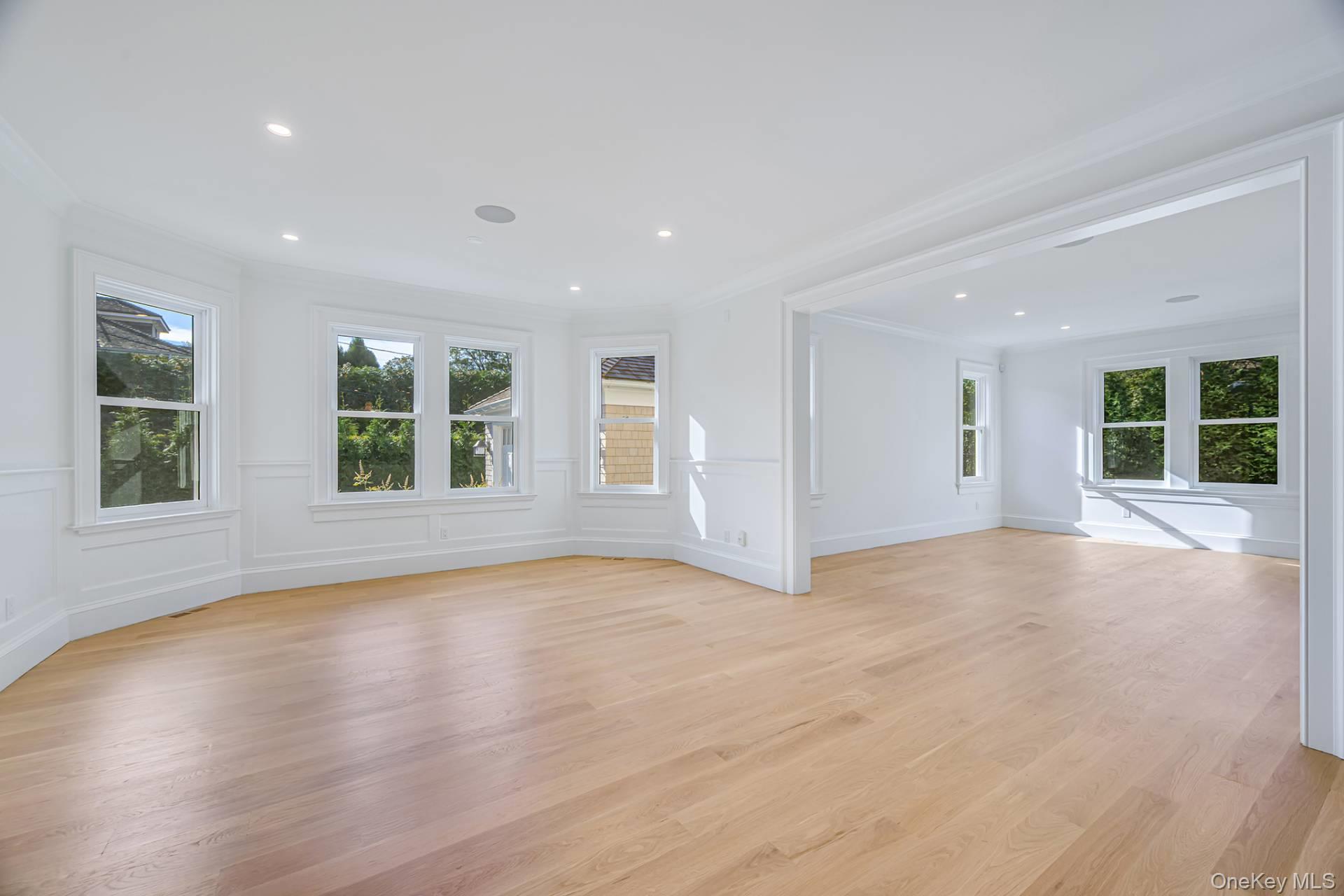 121 Elm Street, Southampton, NY 11968