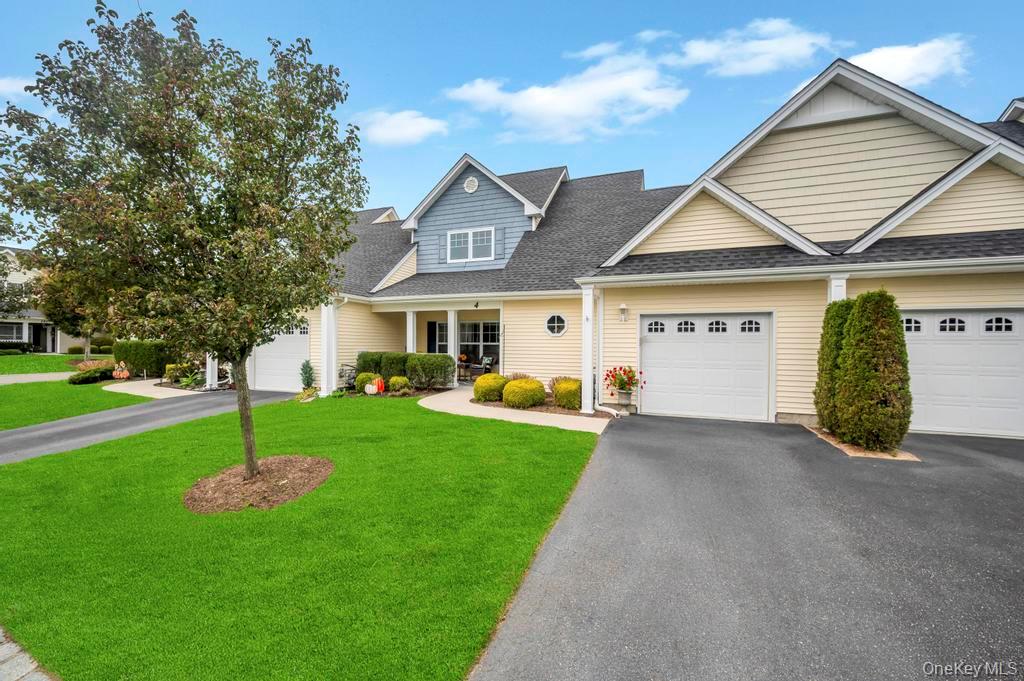 4 Haverton Court, Riverhead, NY 11901