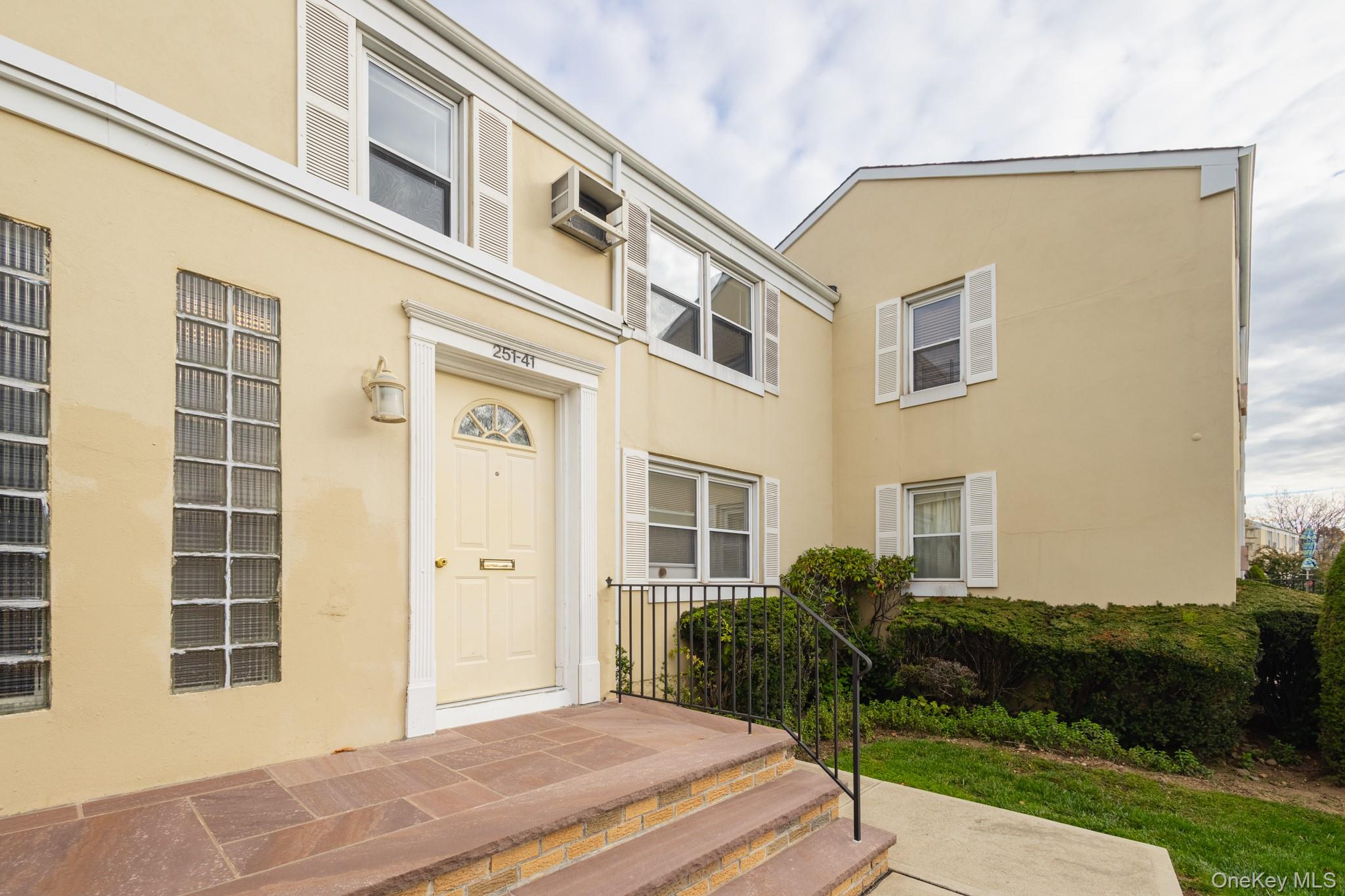 251-41 71st Road # 54B, Bellerose, NY 11426