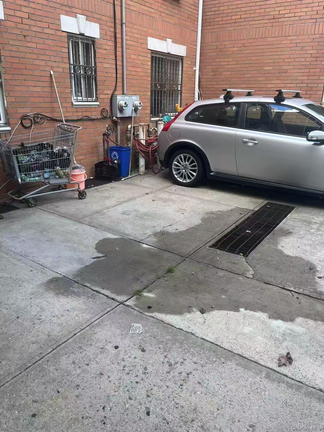 10205 46th ave, Corona, NY 11368