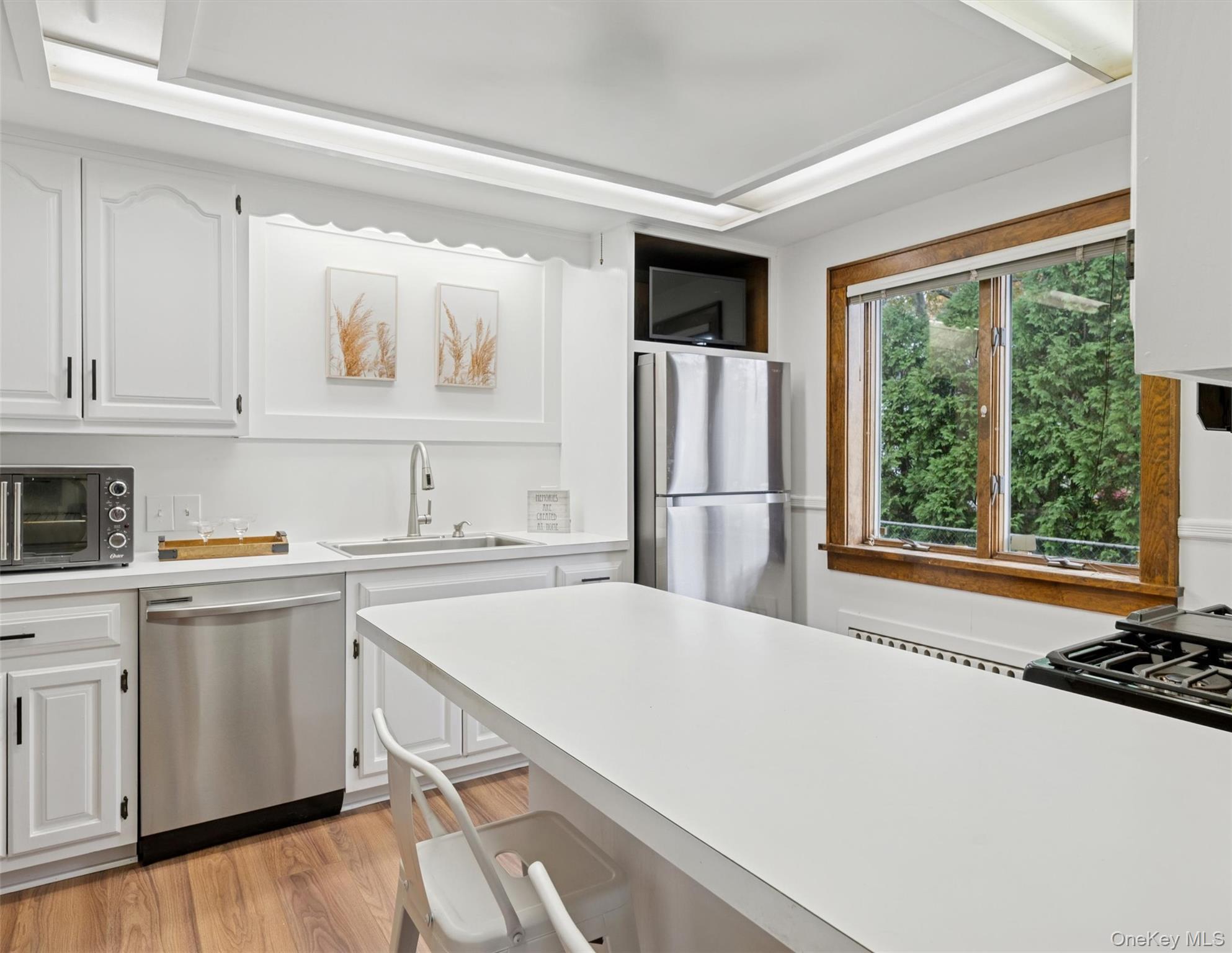 148 Woodhull Avenue, Riverside, NY 11901