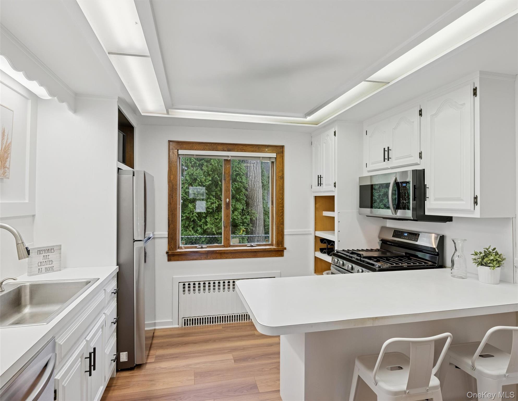 148 Woodhull Avenue, Riverside, NY 11901