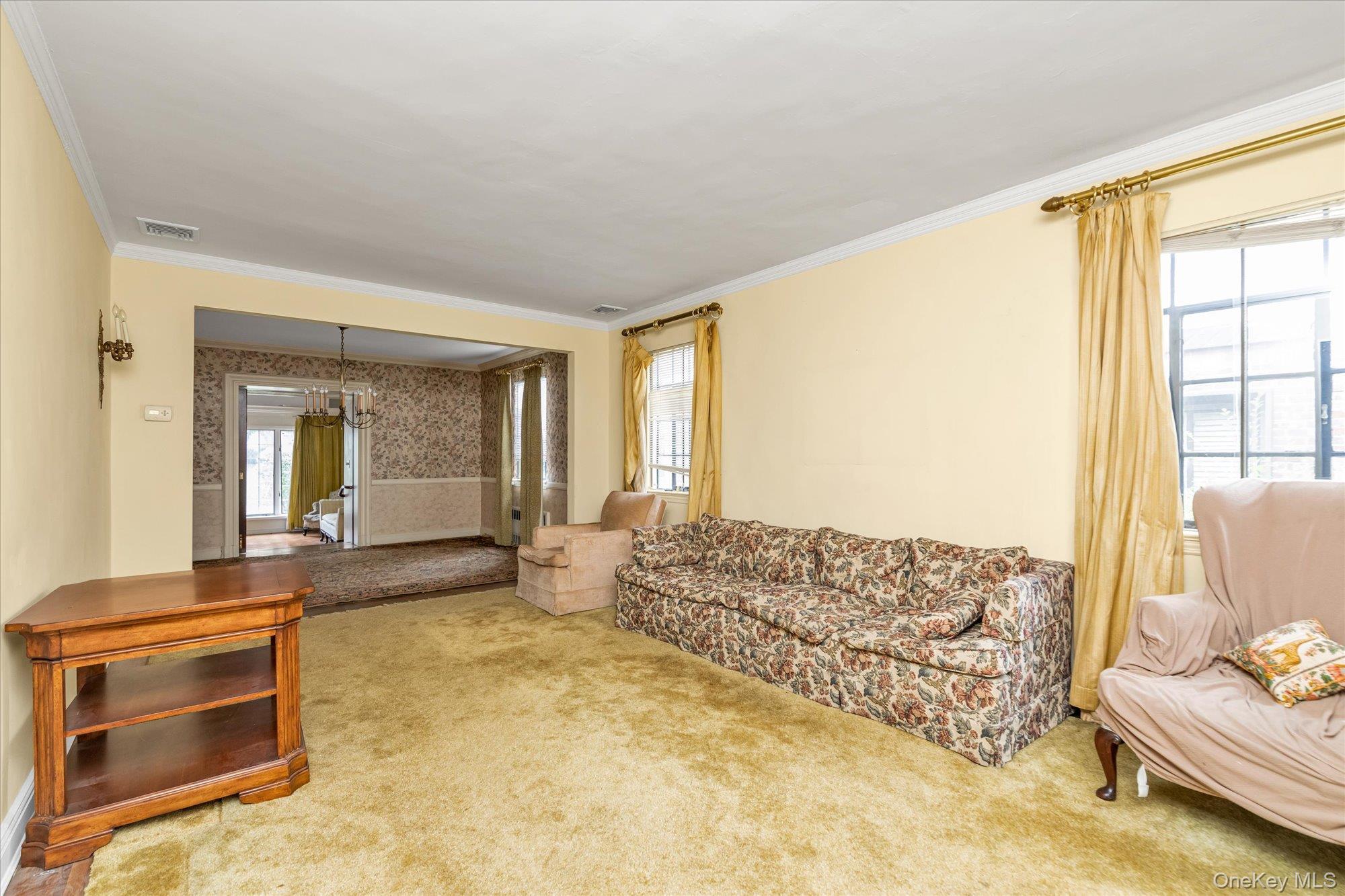 47-44 Glenwood Street, Little Neck, NY 11362