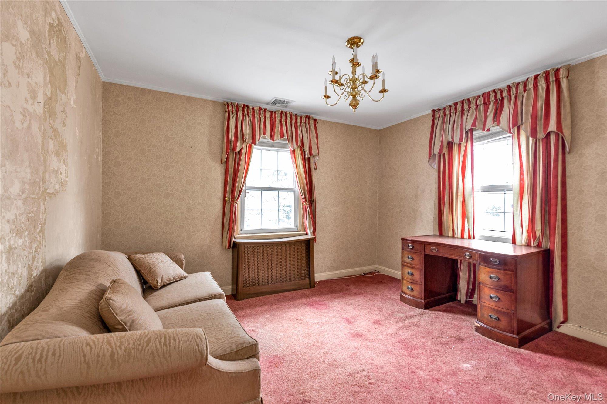 47-44 Glenwood Street, Little Neck, NY 11362