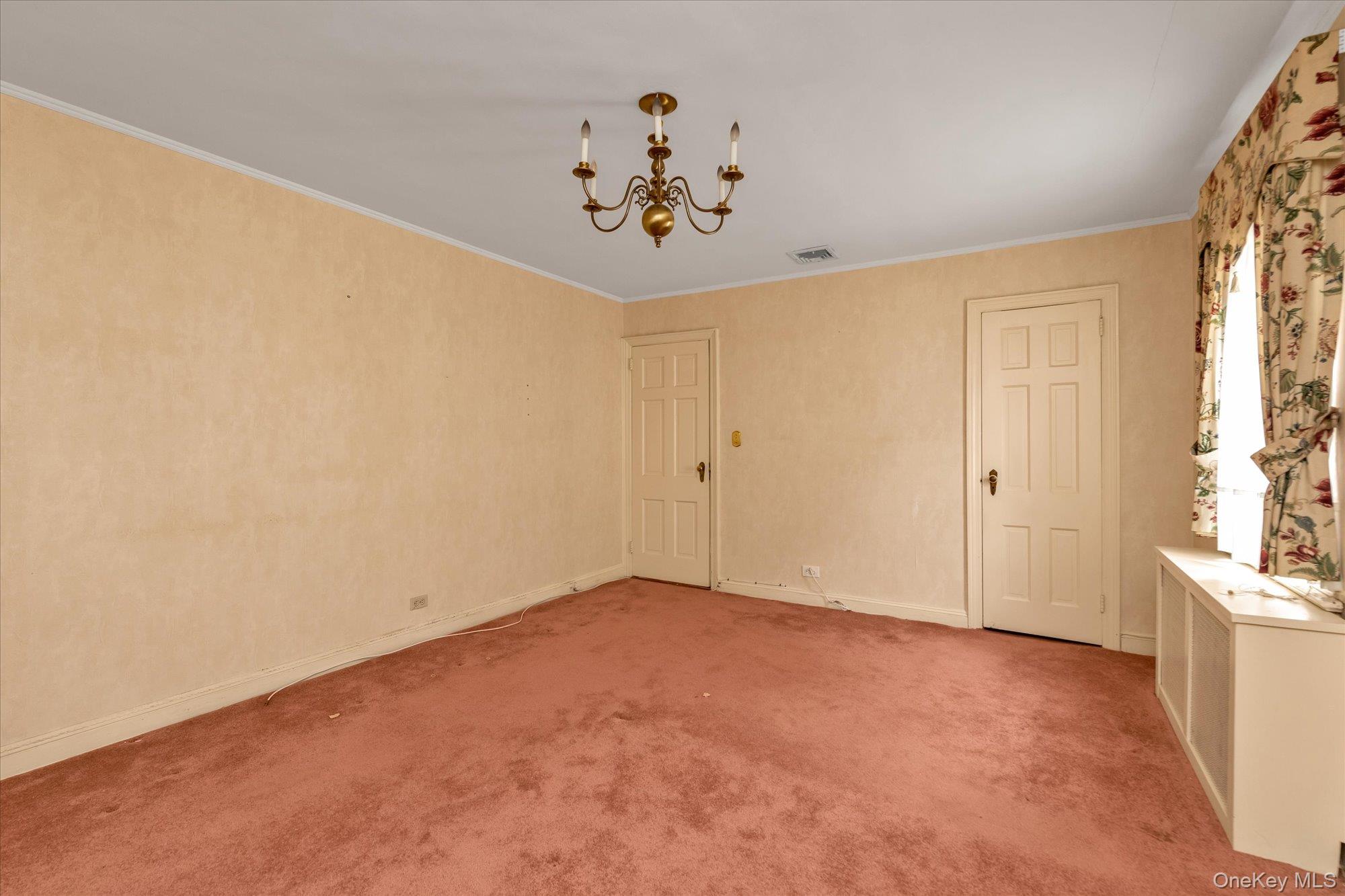 47-44 Glenwood Street, Little Neck, NY 11362