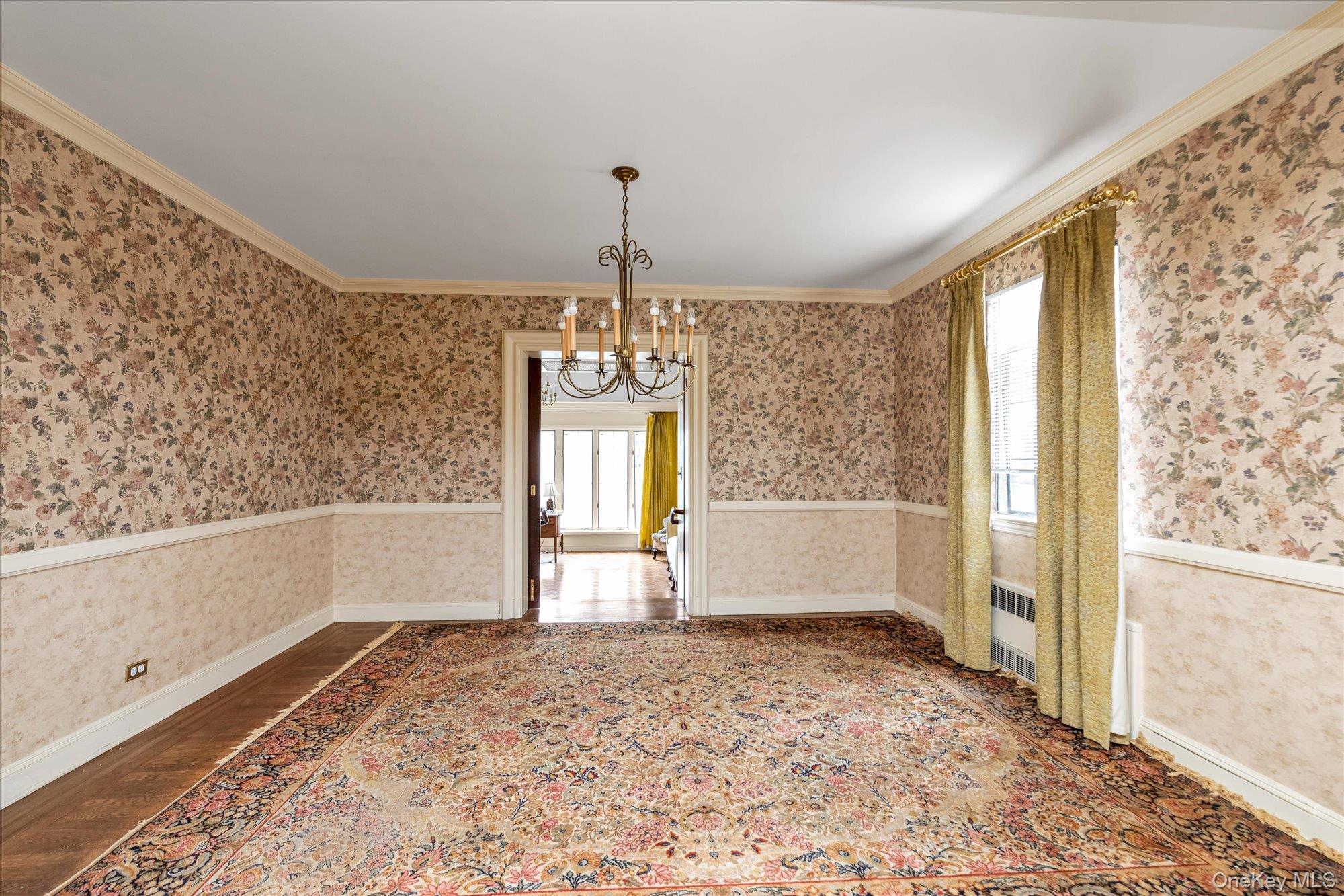 47-44 Glenwood Street, Little Neck, NY 11362