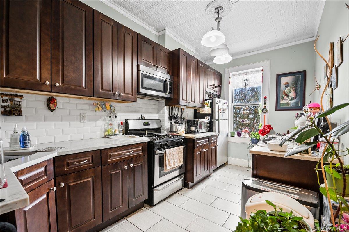 68-15 64th Place # 2FAM, Ridgewood, NY 11385