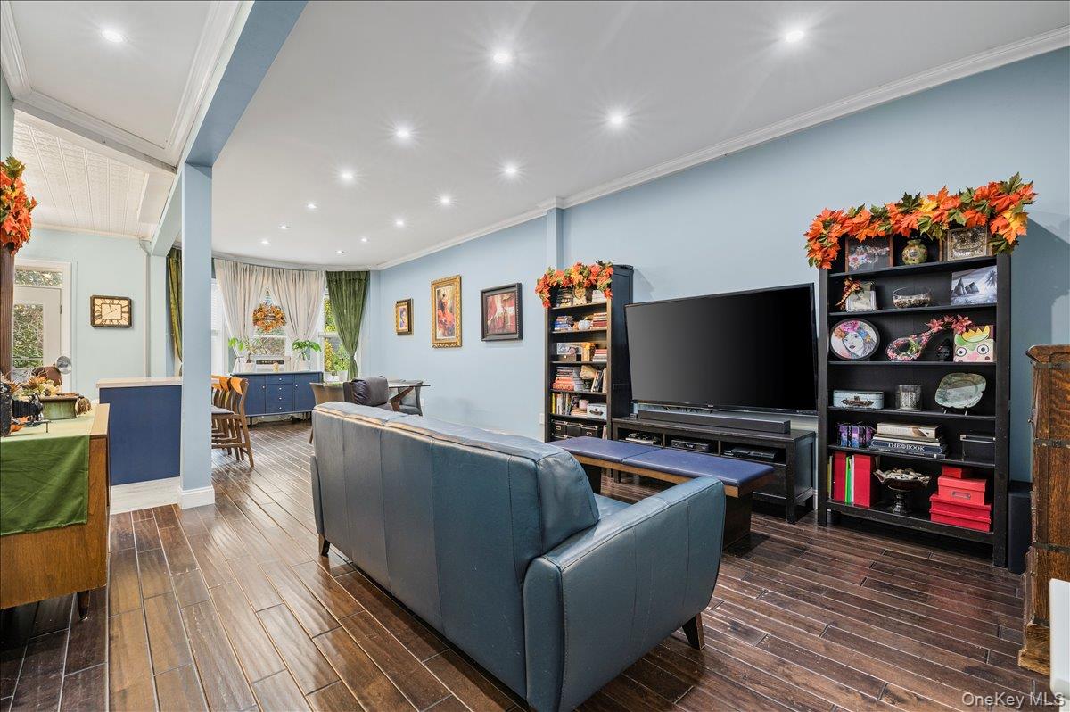 68-15 64th Place # 2FAM, Ridgewood, NY 11385