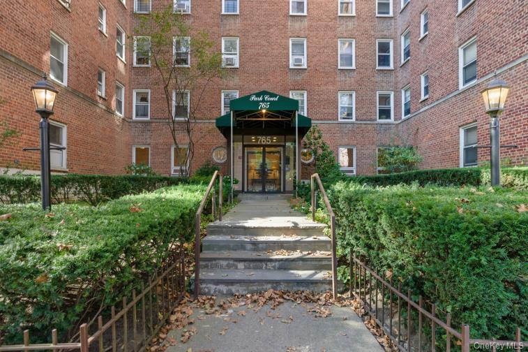 765 Bronx River Road # 2i, Bronxville, NY 10708