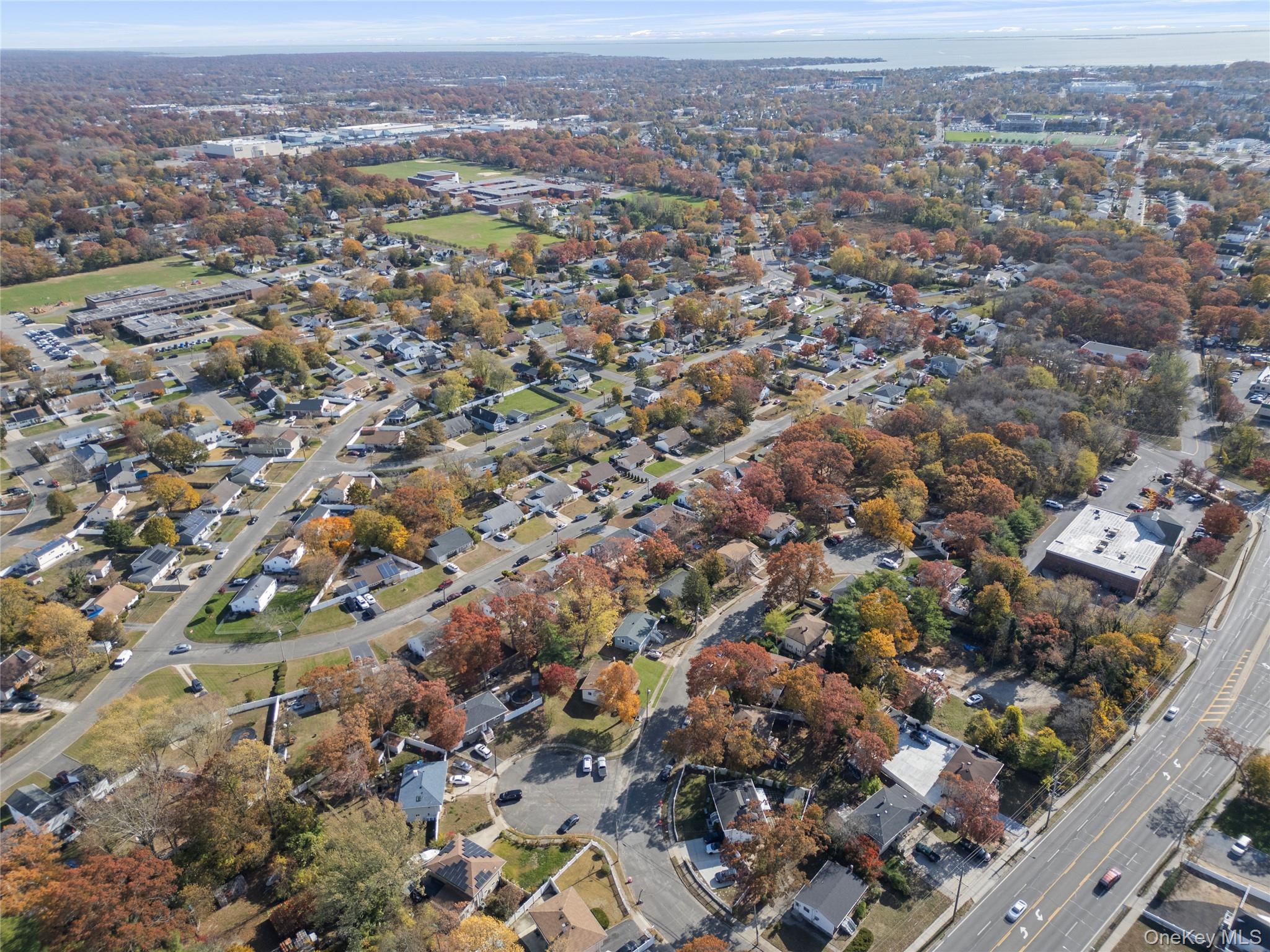 15 Santam Court, Bay Shore, NY 11706