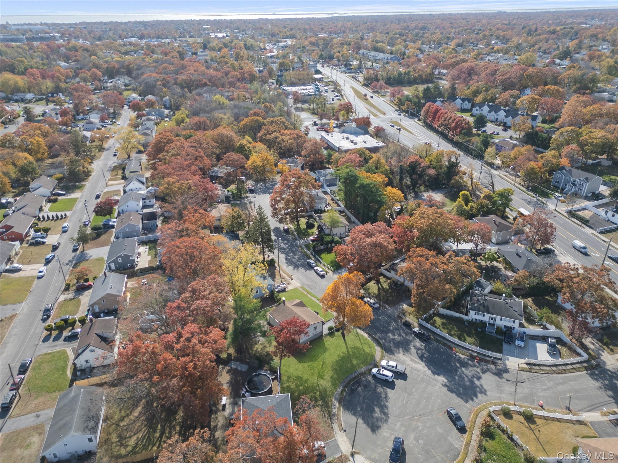 15 Santam Court, Bay Shore, NY 11706