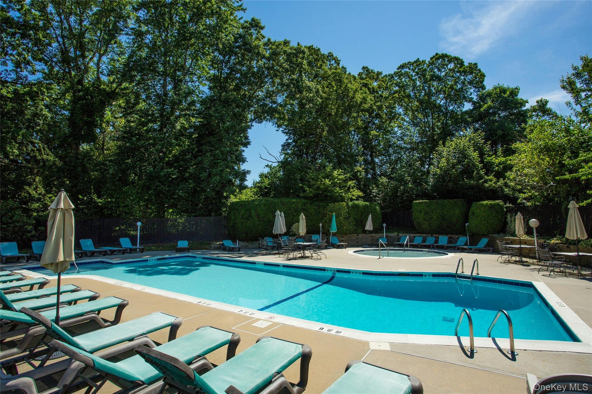 93 Palo Alto Drive, Plainview, NY 11803