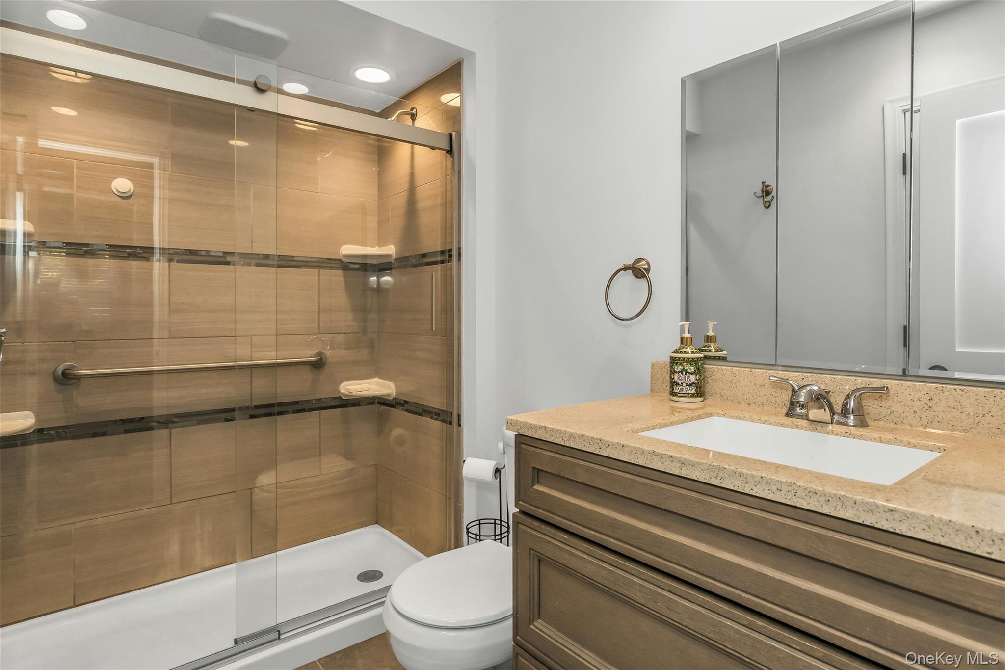 93 Palo Alto Drive, Plainview, NY 11803