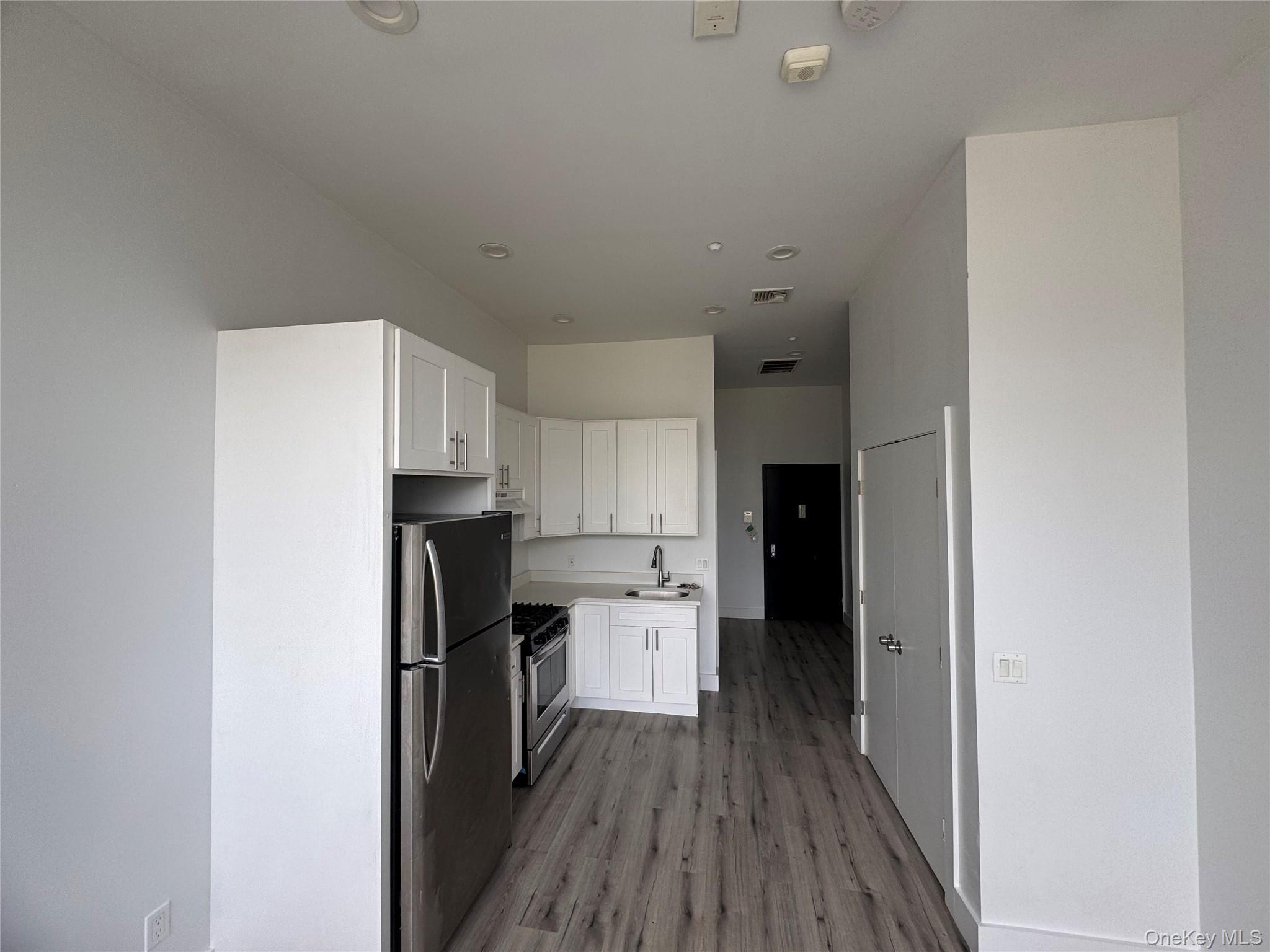 316 Fulton Ave # 2, Hempstead, NY 11550