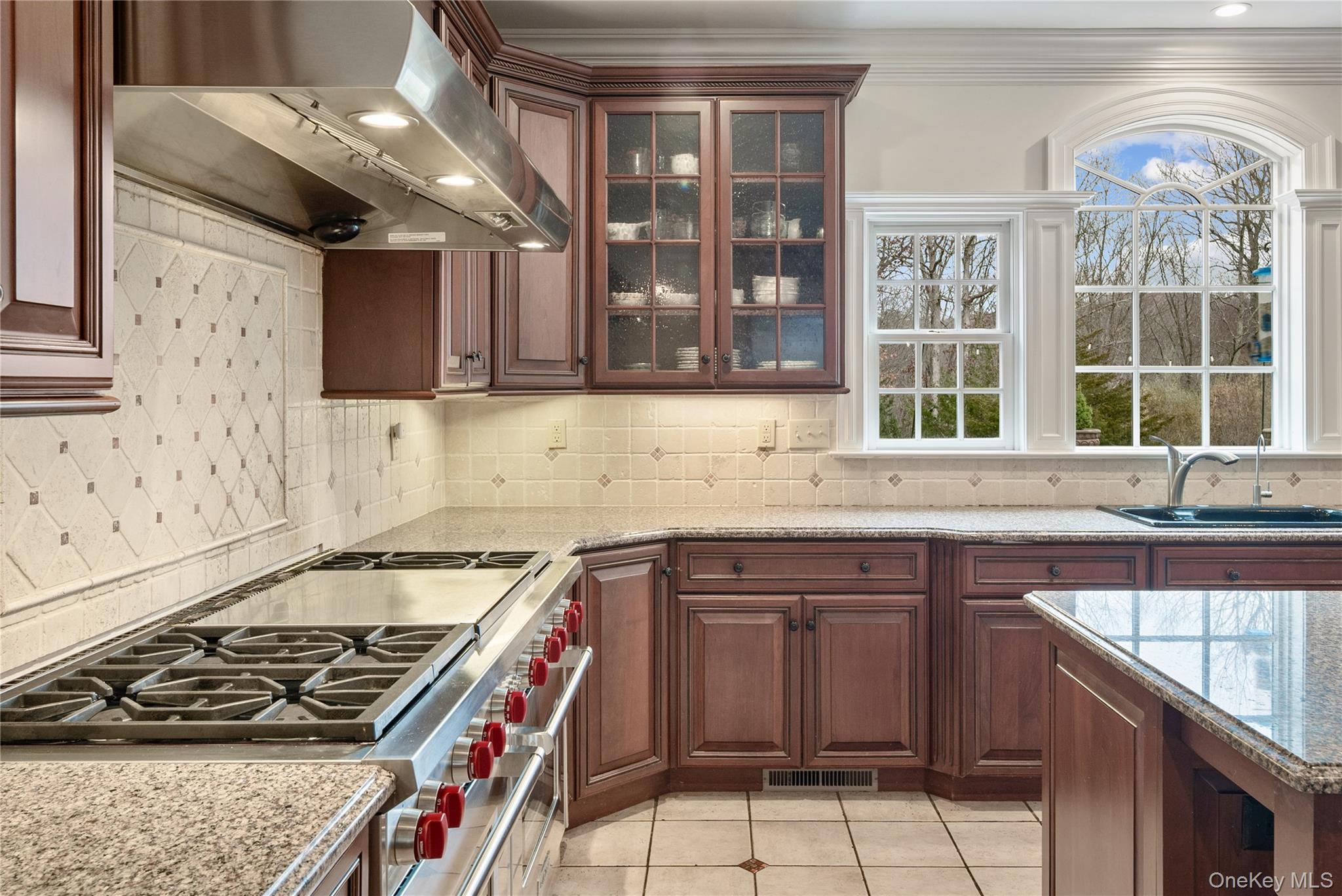 11 Lost Nations Road, Pound Ridge, NY 10576