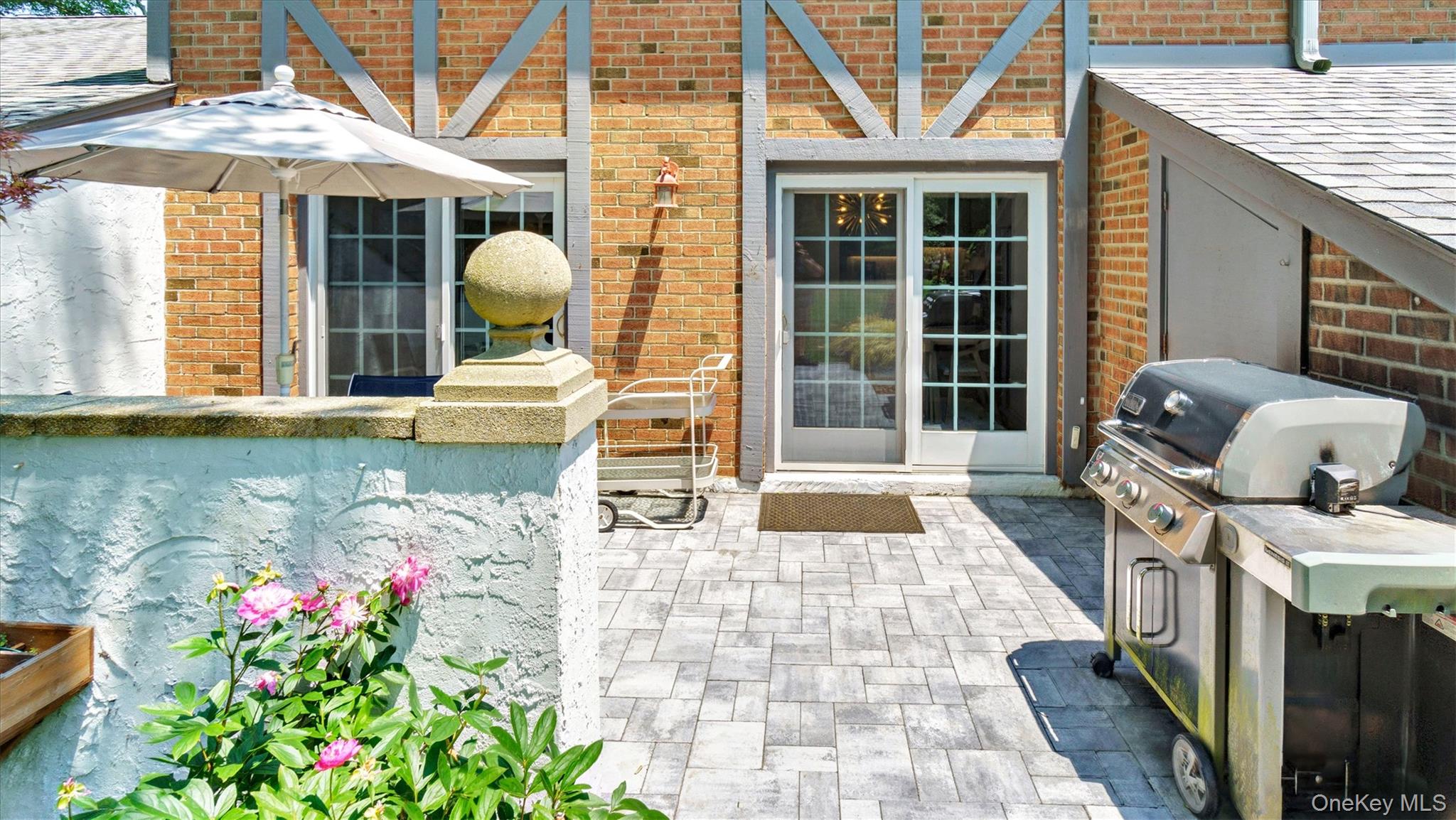 10 Lealand Lane # Unit 19, Southampton, NY 11968