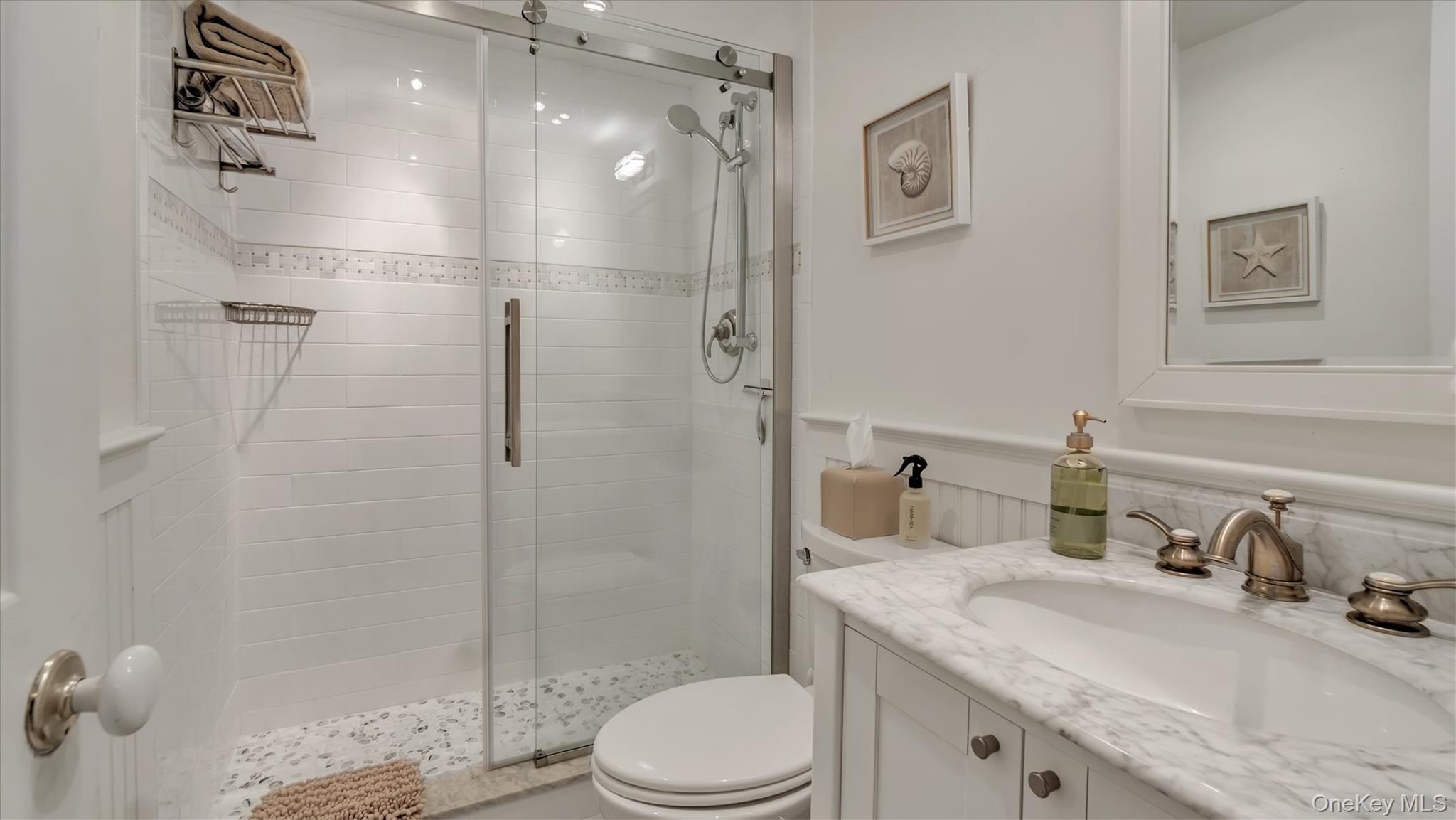 10 Lealand Lane # Unit 19, Southampton, NY 11968