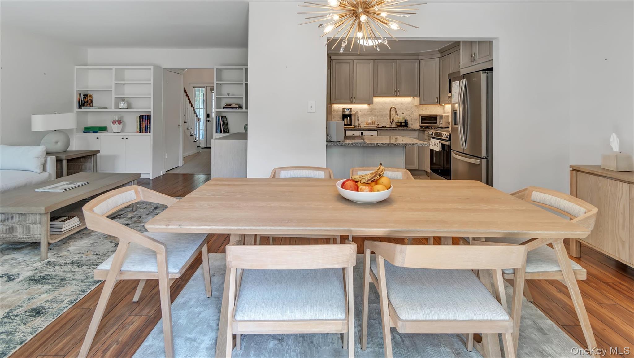 10 Lealand Lane # Unit 19, Southampton, NY 11968