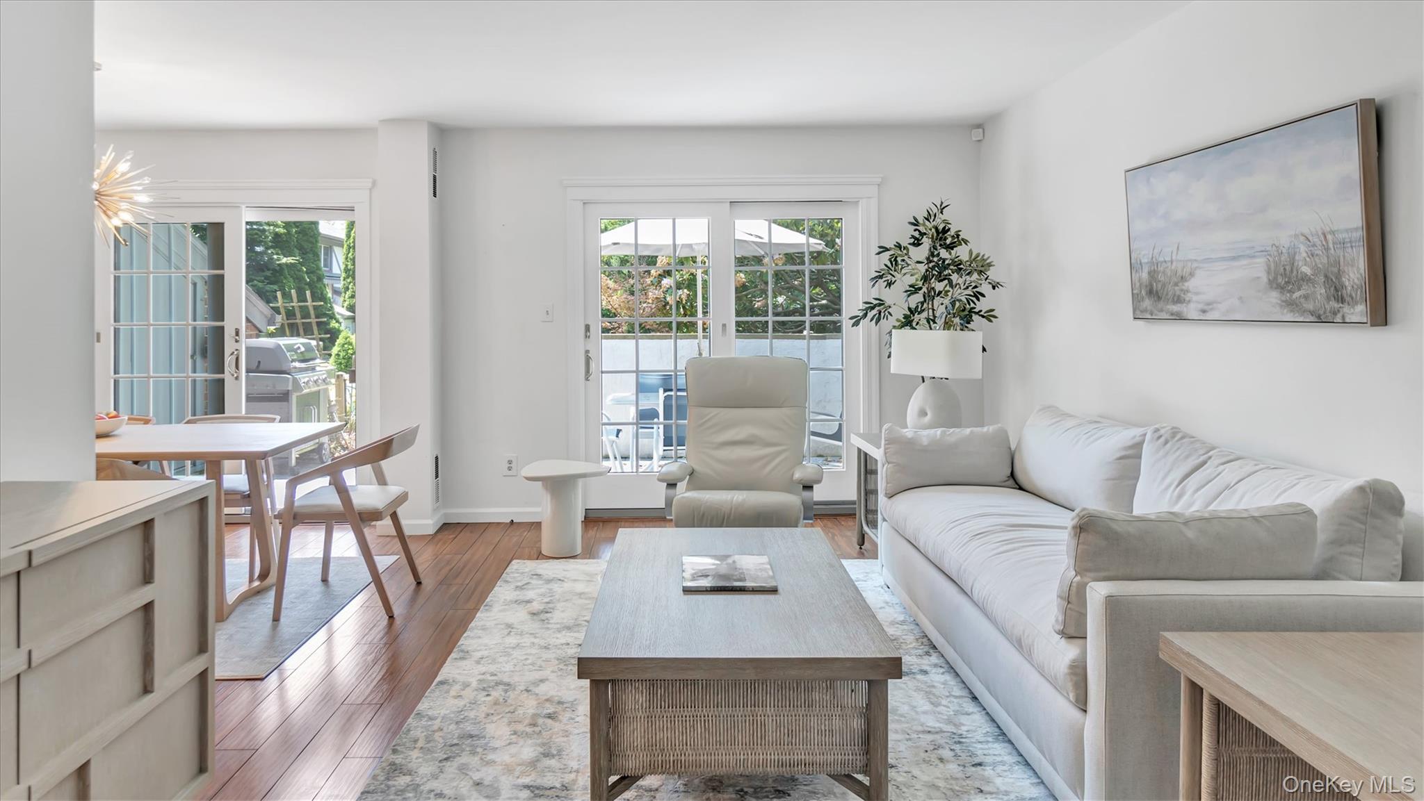 10 Lealand Lane # Unit 19, Southampton, NY 11968