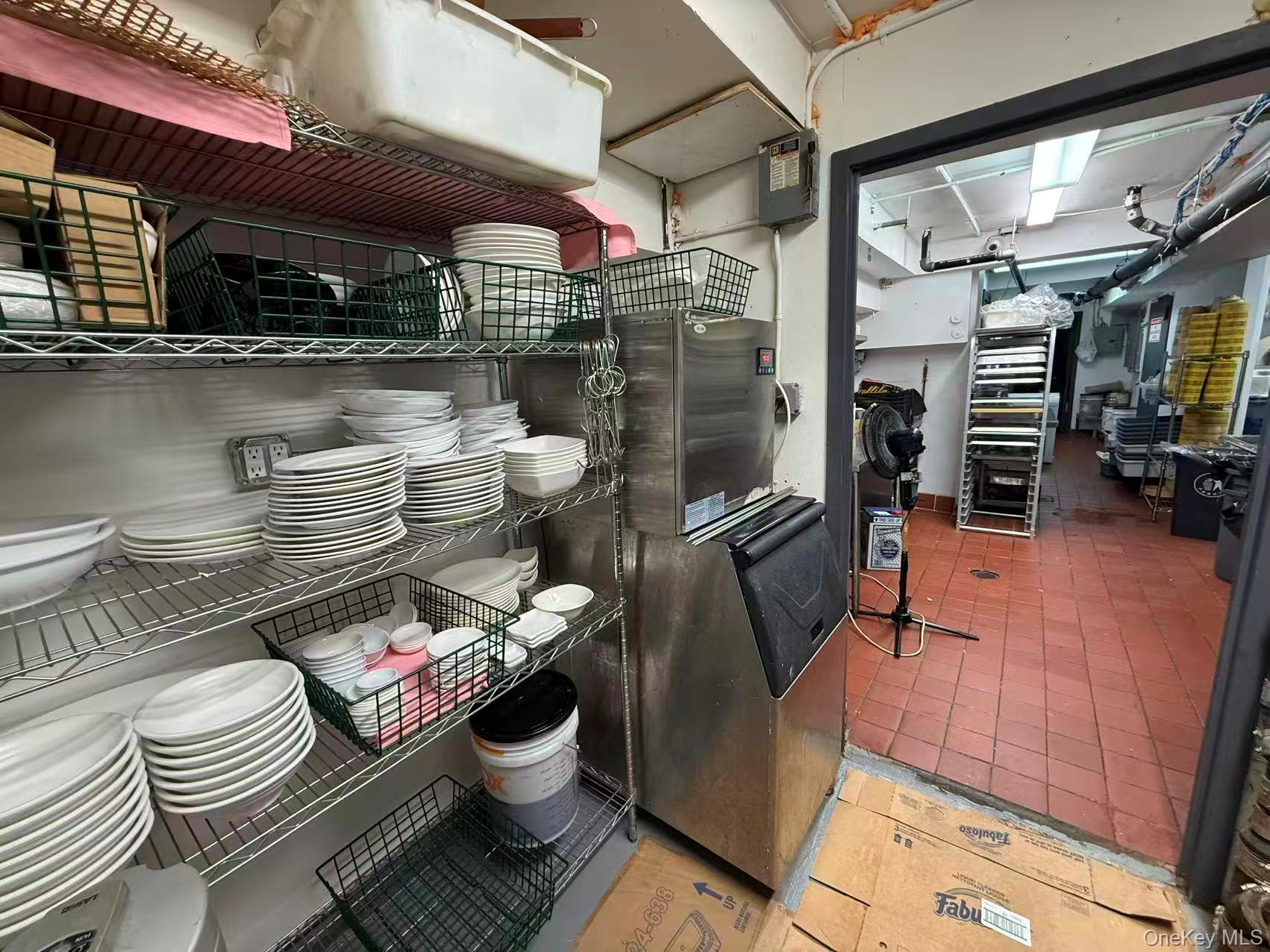 196 Smith Street, Brooklyn, NY 11201