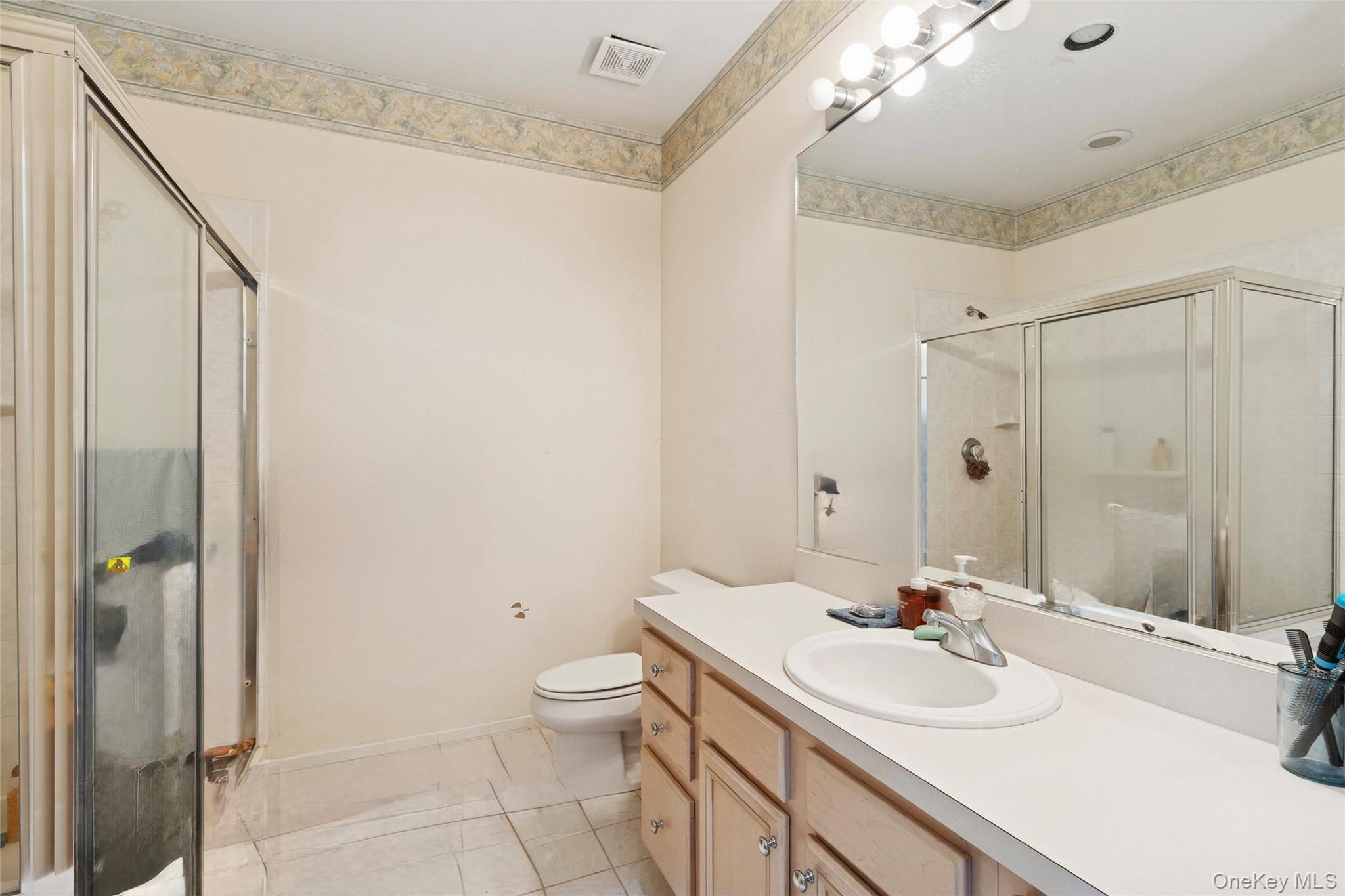 546 Highland Court, Moriches, NY 11955