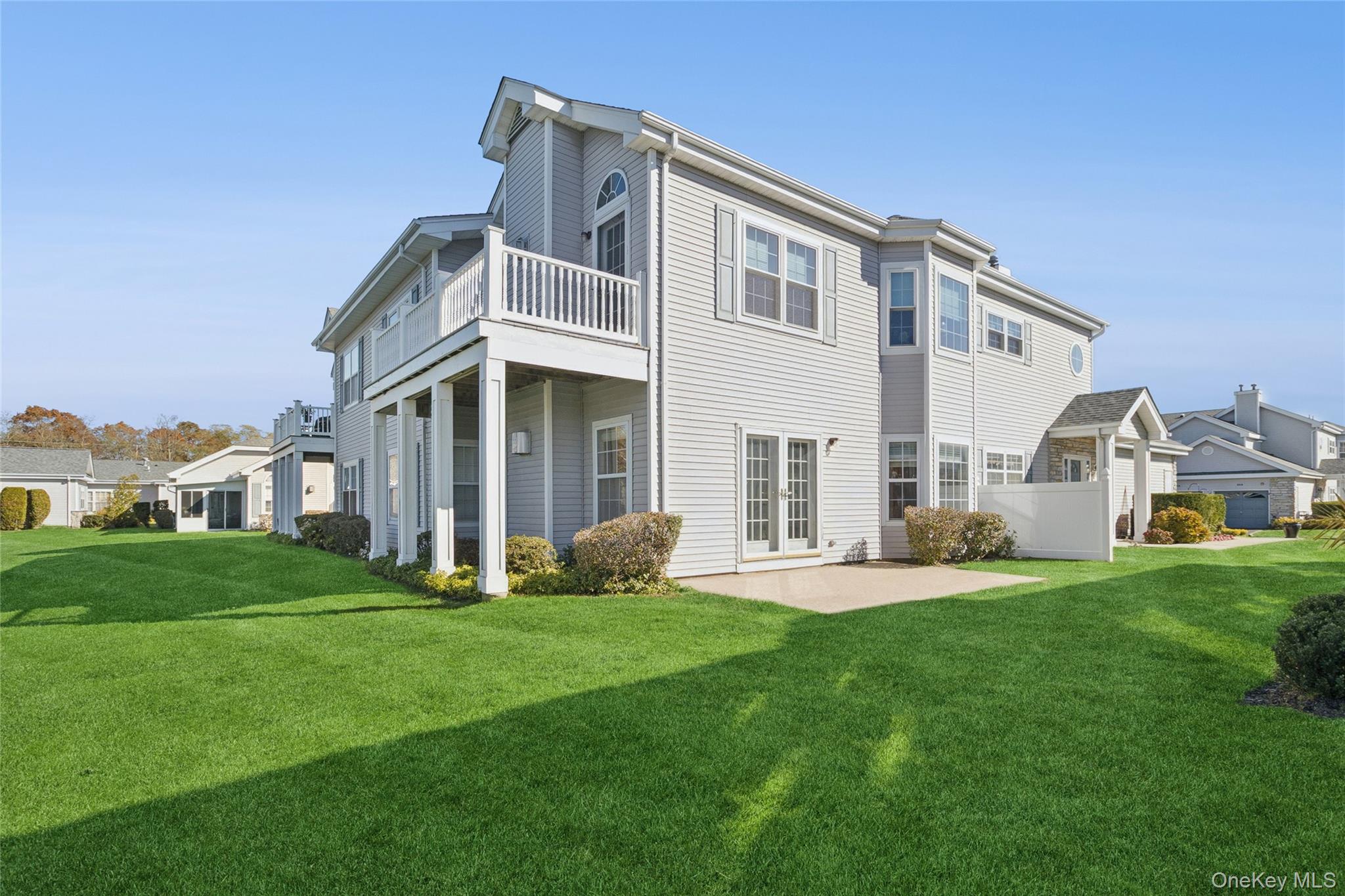 546 Highland Court, Moriches, NY 11955