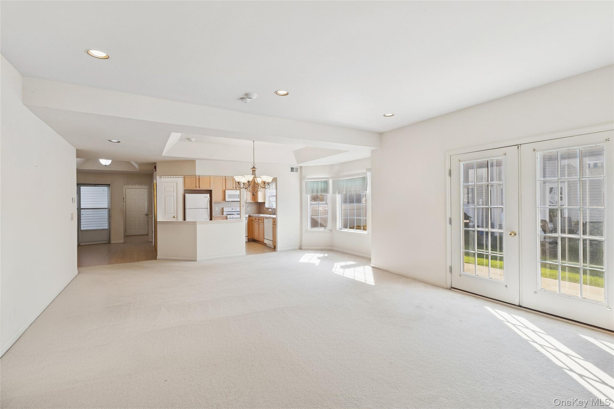 546 Highland Court, Moriches, NY 11955