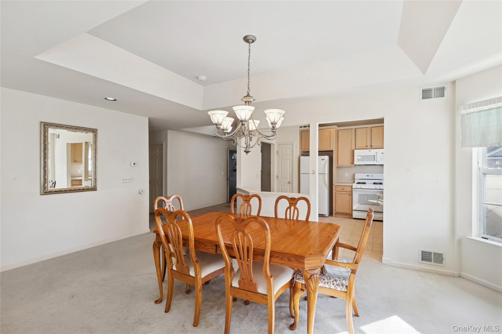 546 Highland Court, Moriches, NY 11955