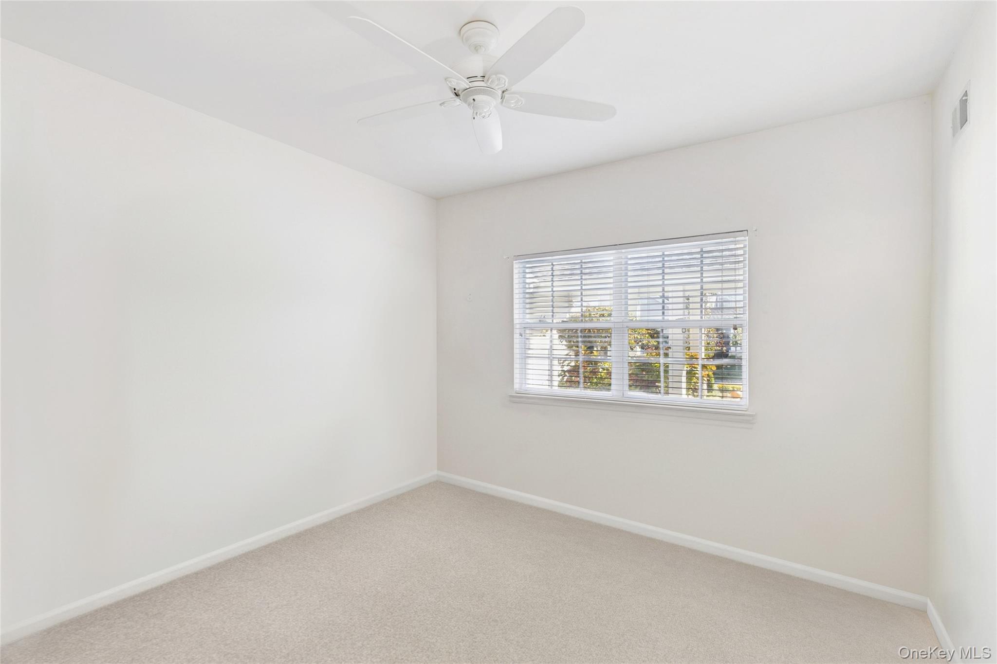 546 Highland Court, Moriches, NY 11955