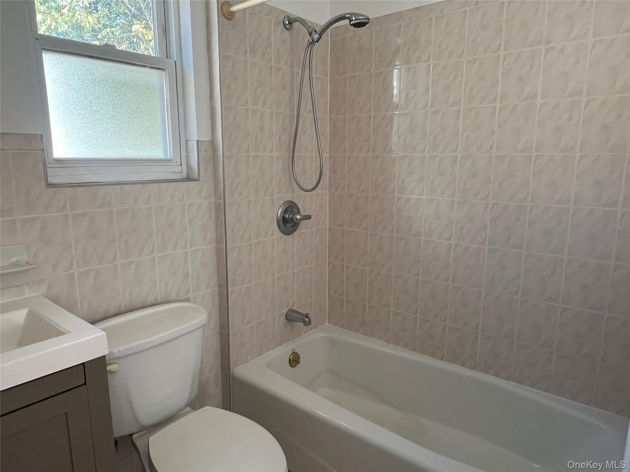 9415 Atlantic Avenue, Woodhaven, NY 11421