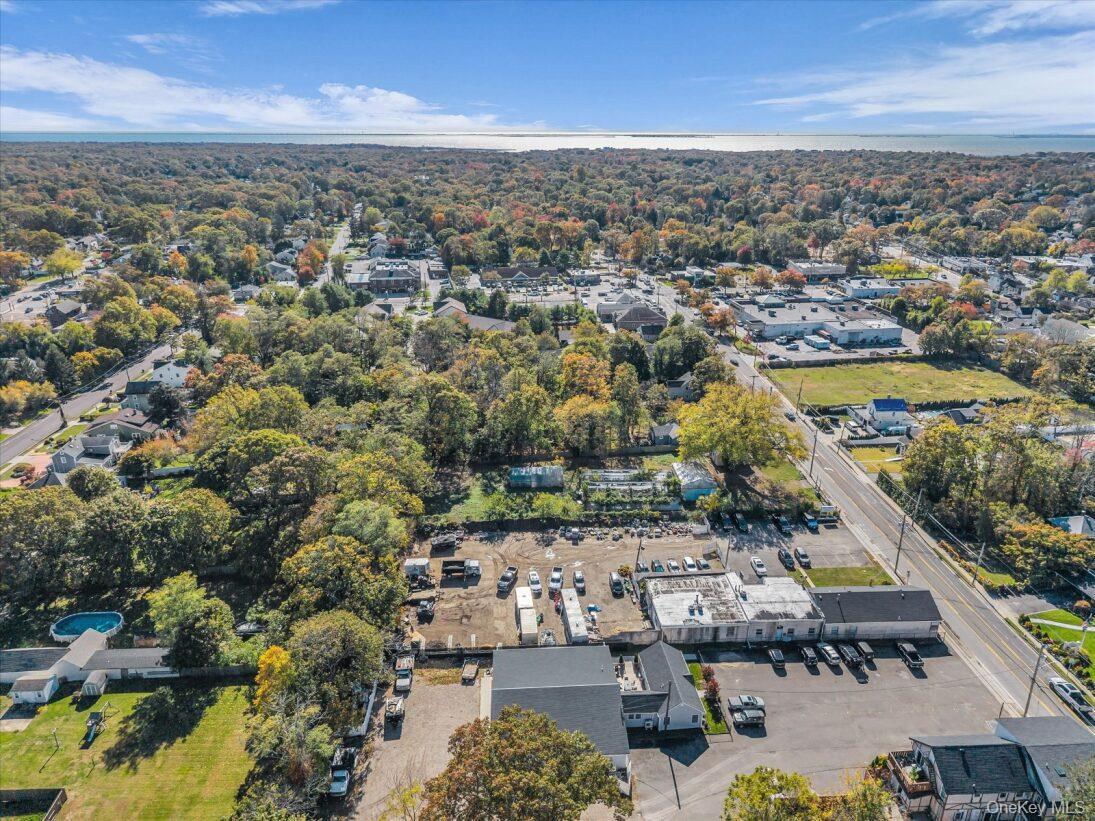 55 Carleton Avenue, East Islip, NY 11730