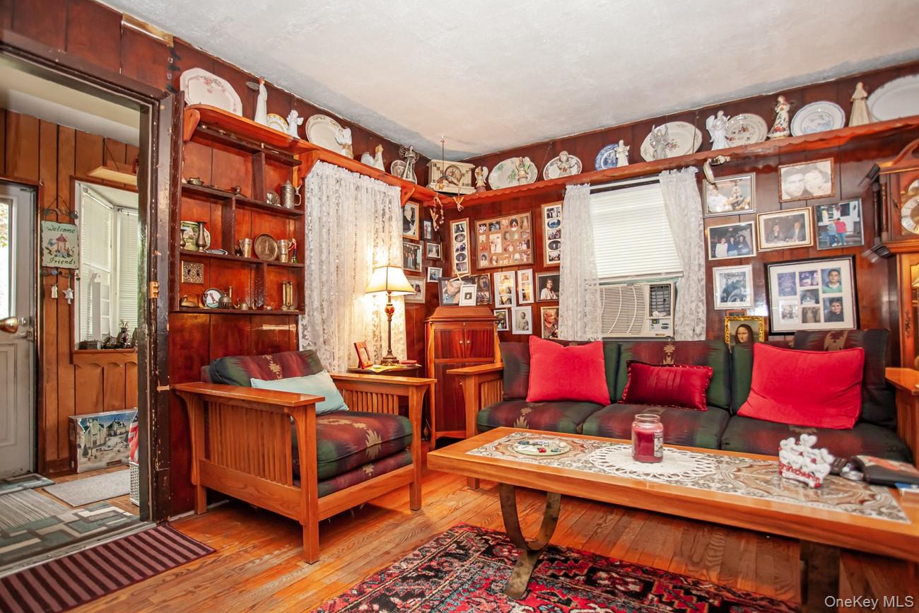 211 Broadway, Verplanck, NY 10596