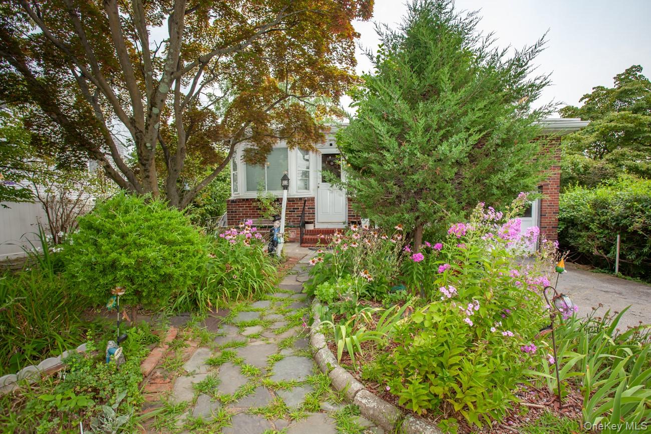 211 Broadway, Verplanck, NY 10596