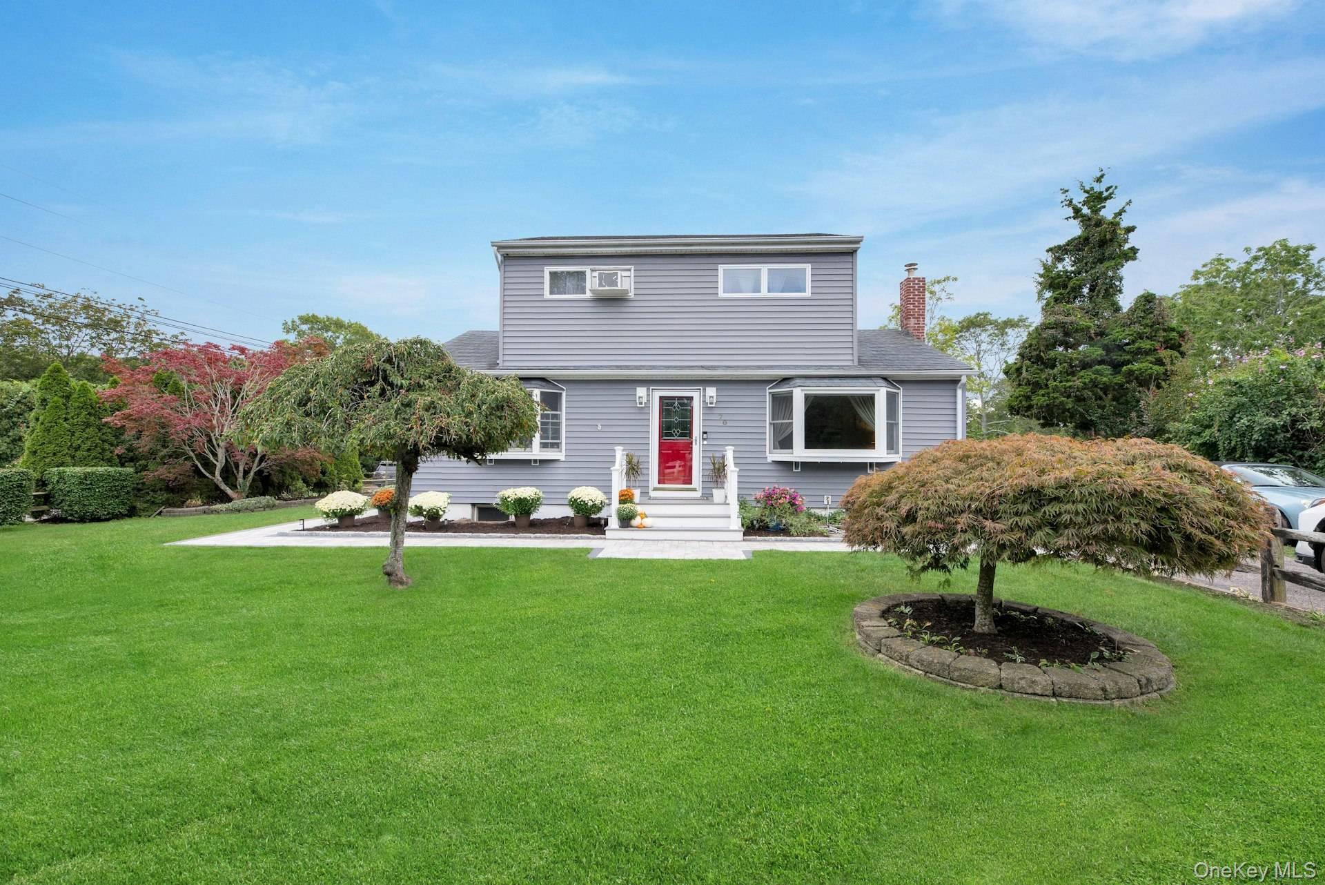 70 Fanning Avenue, Hampton Bays, NY 11946