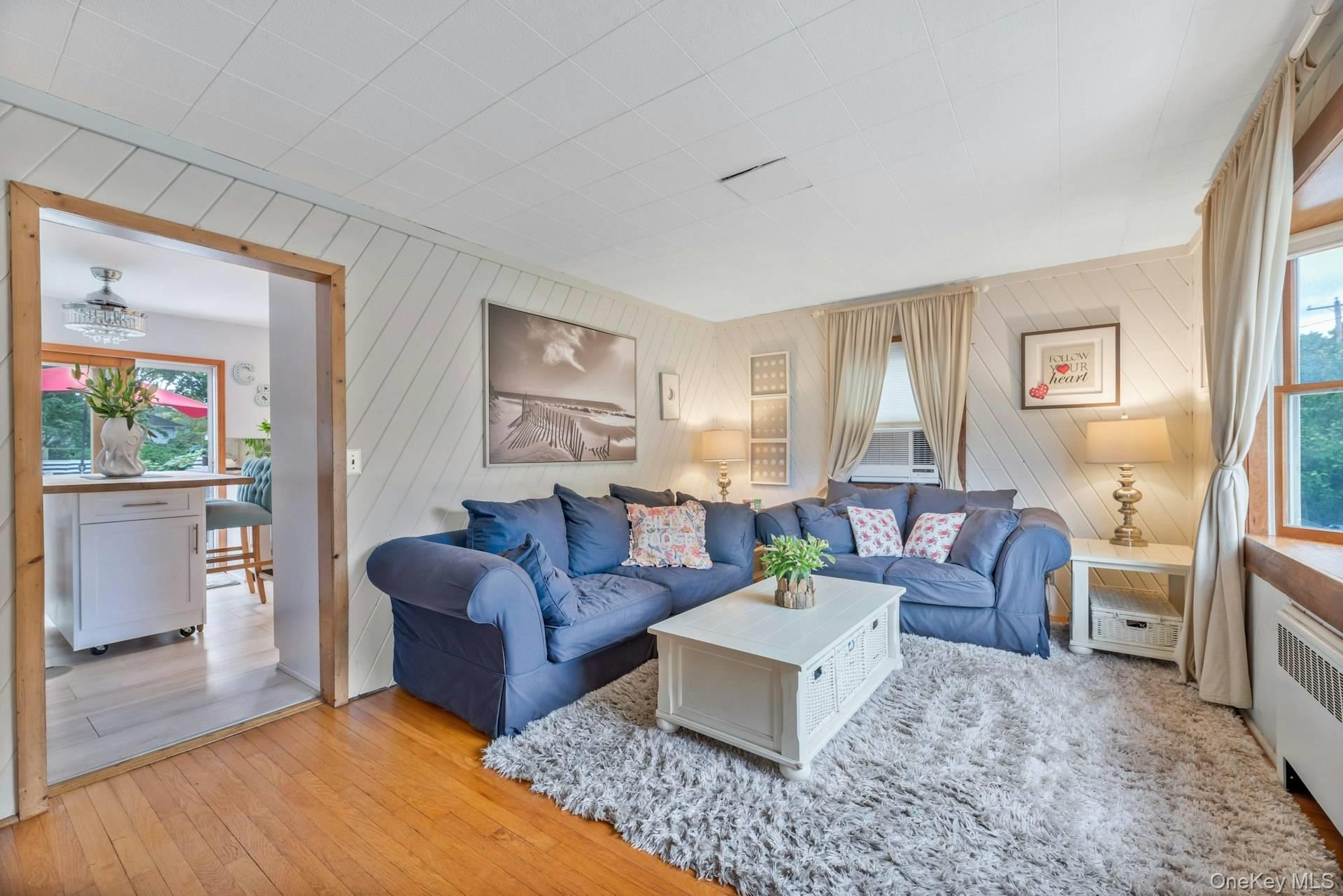 70 Fanning Avenue, Hampton Bays, NY 11946