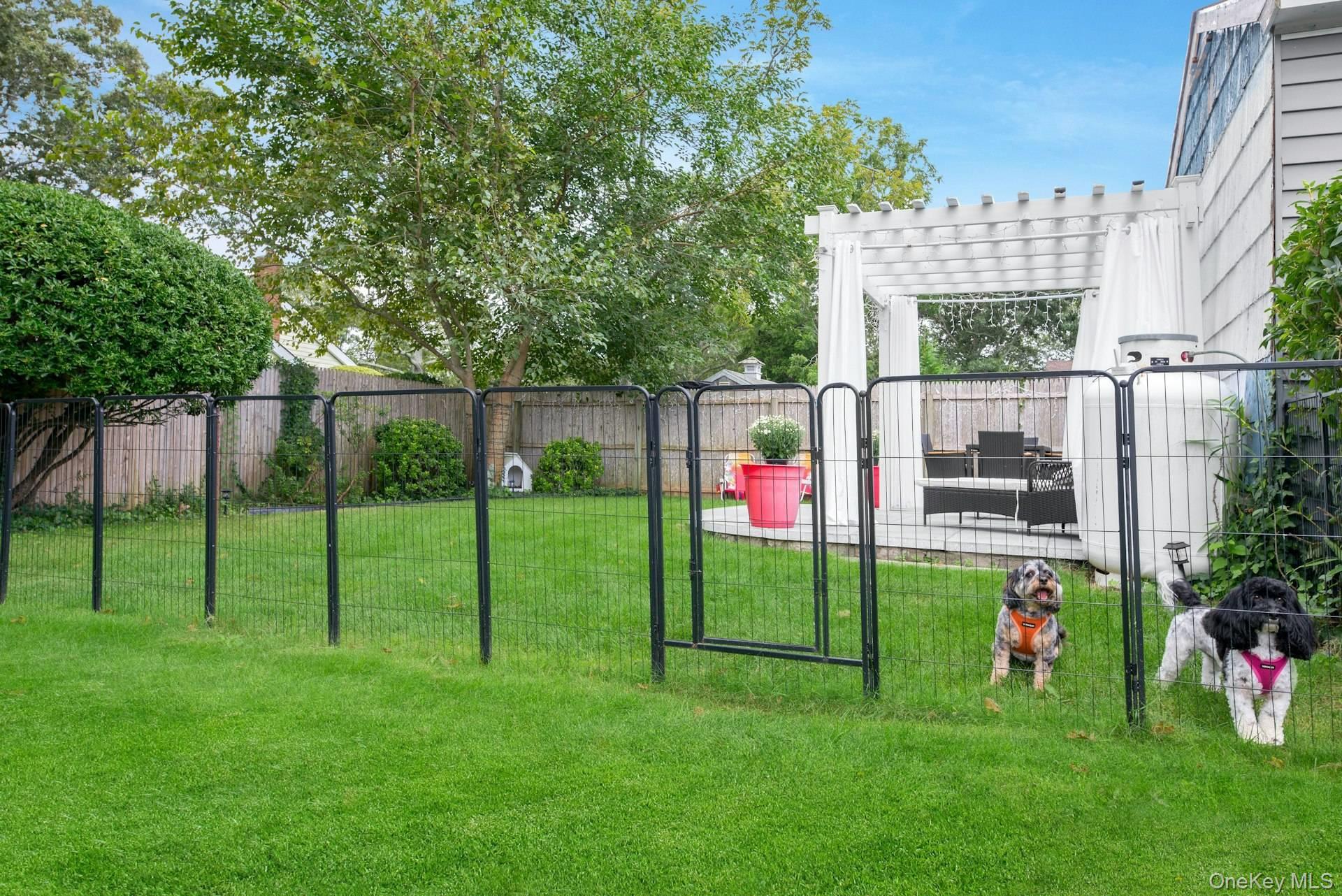 70 Fanning Avenue, Hampton Bays, NY 11946